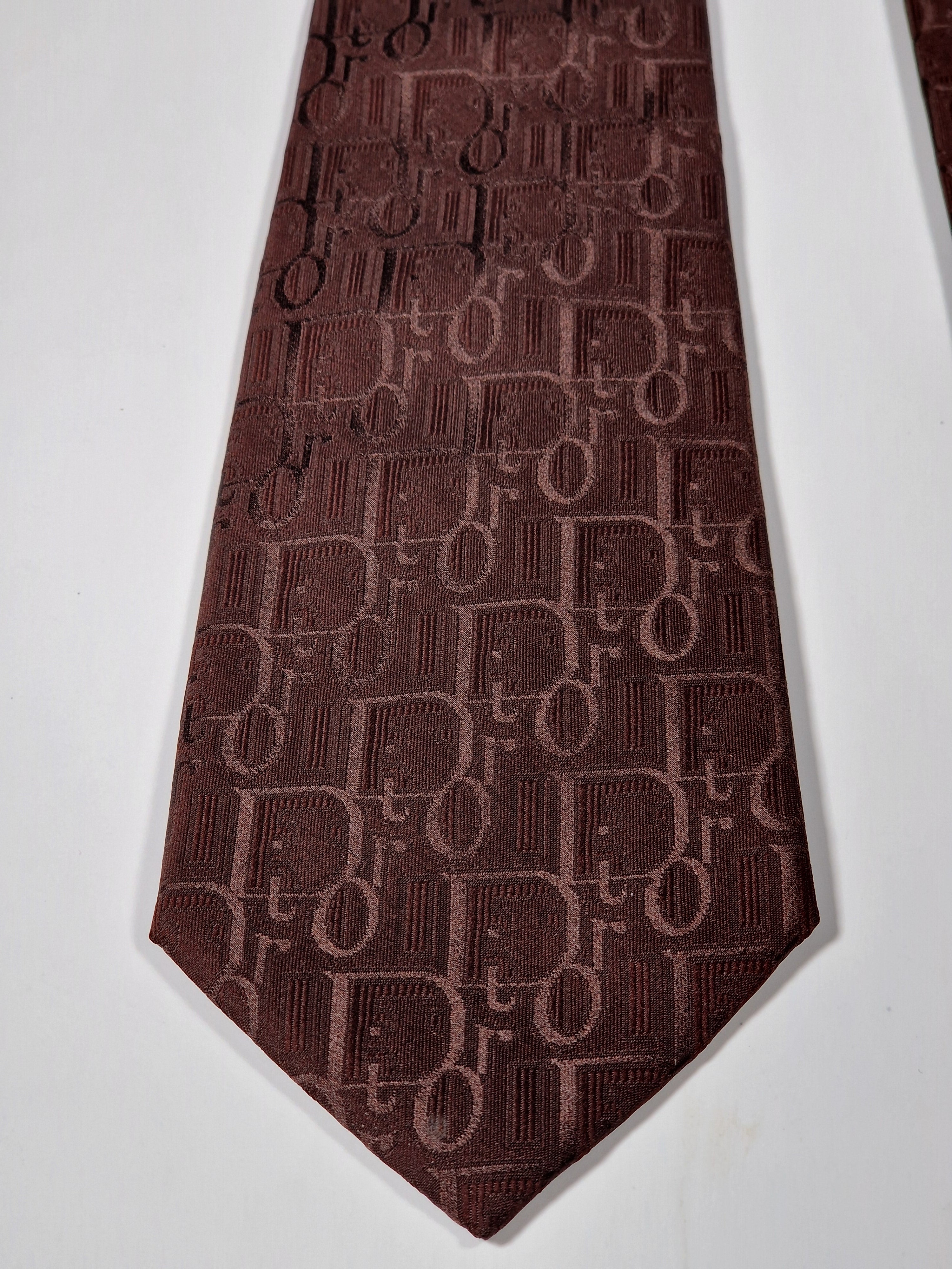 Dior tie
