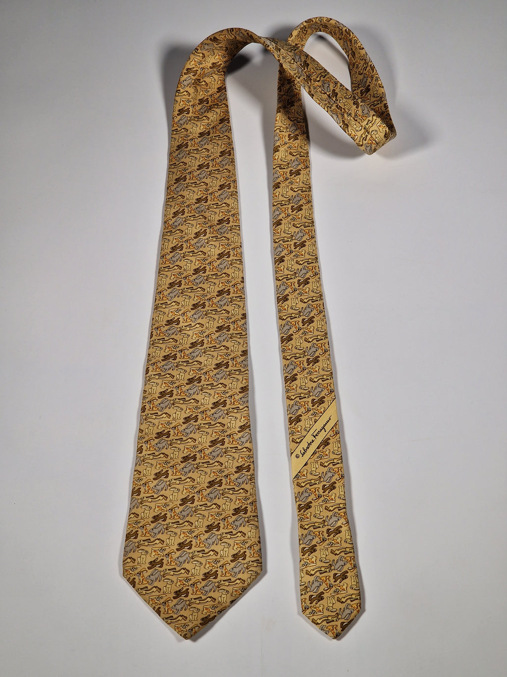 Salvatore Ferragamo tie
