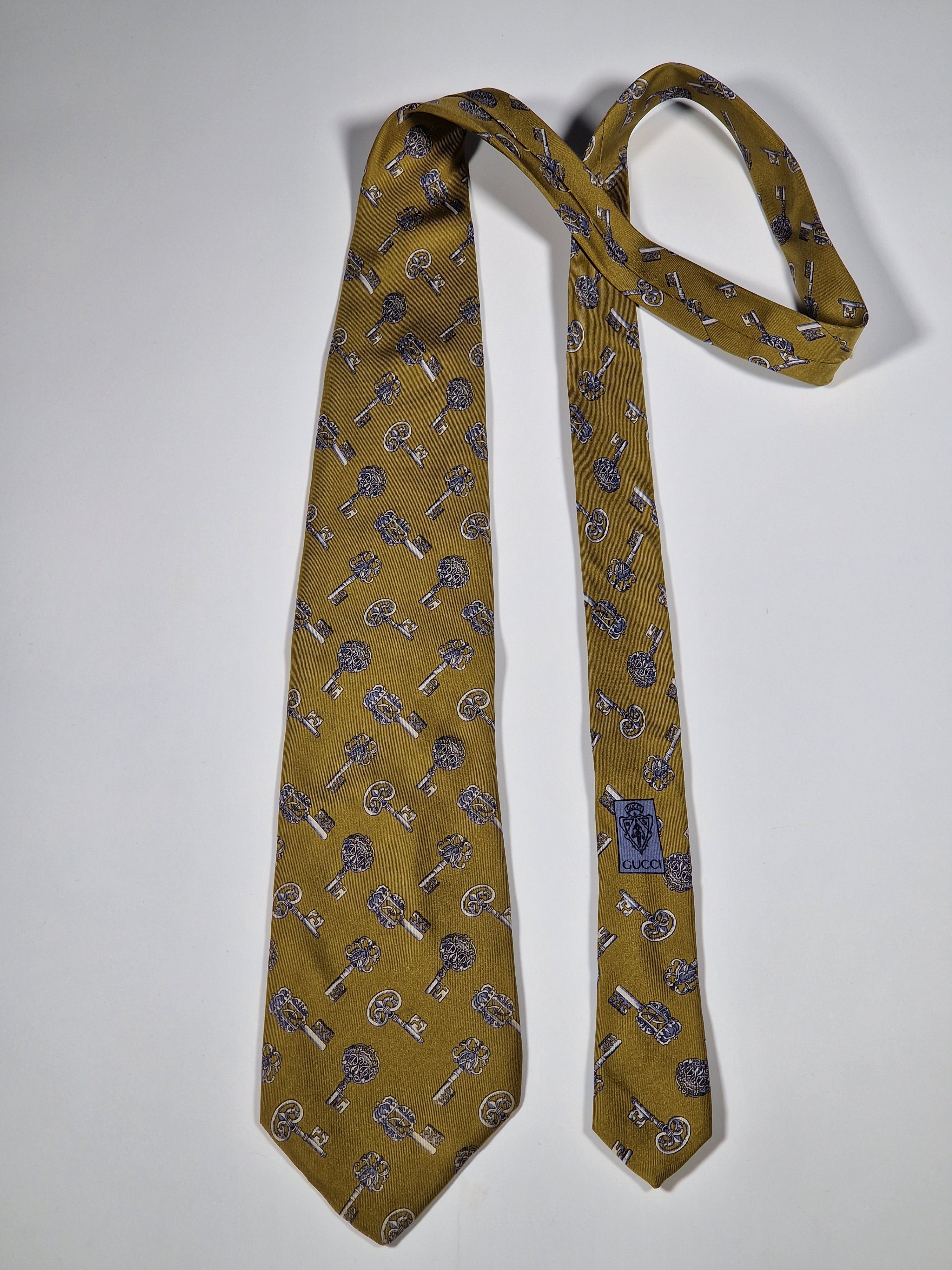 Gucci vintage tie
