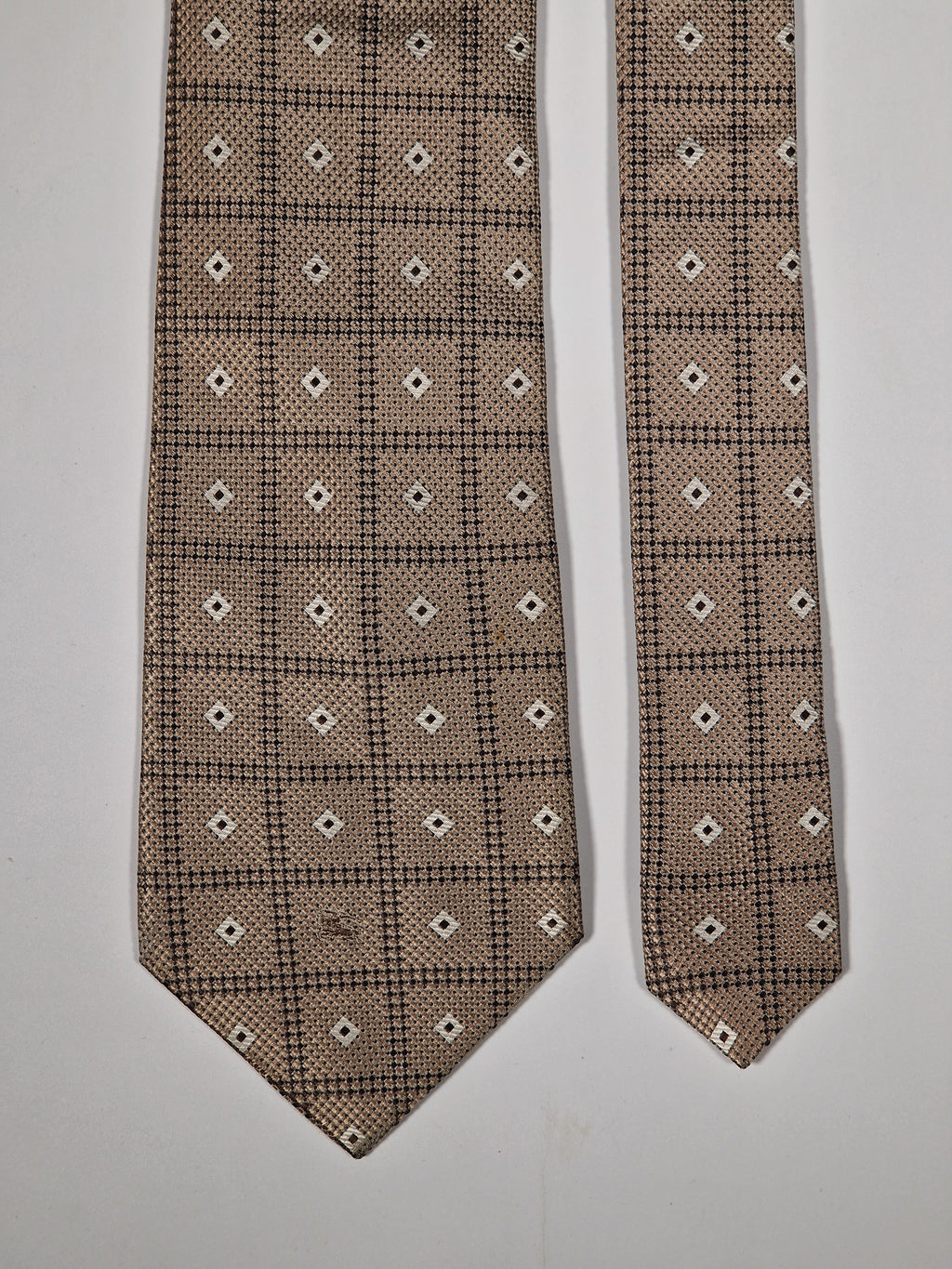 Burberry silk tie