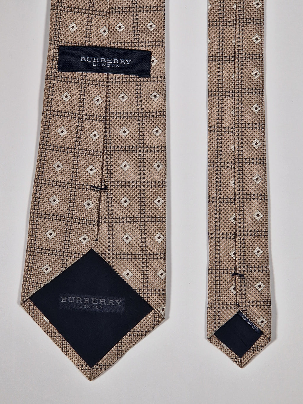 Burberry silk tie