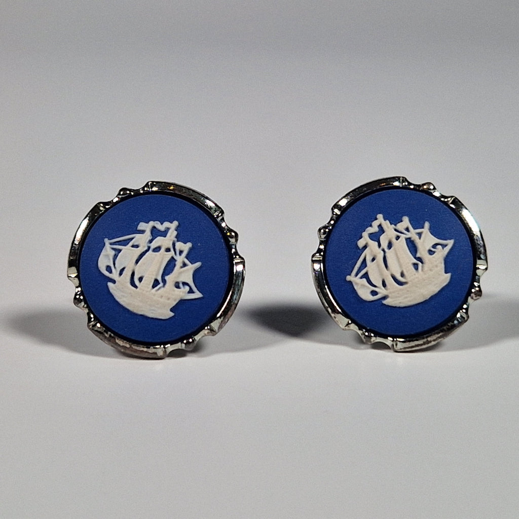 Wedgewood A pair of cufflinks