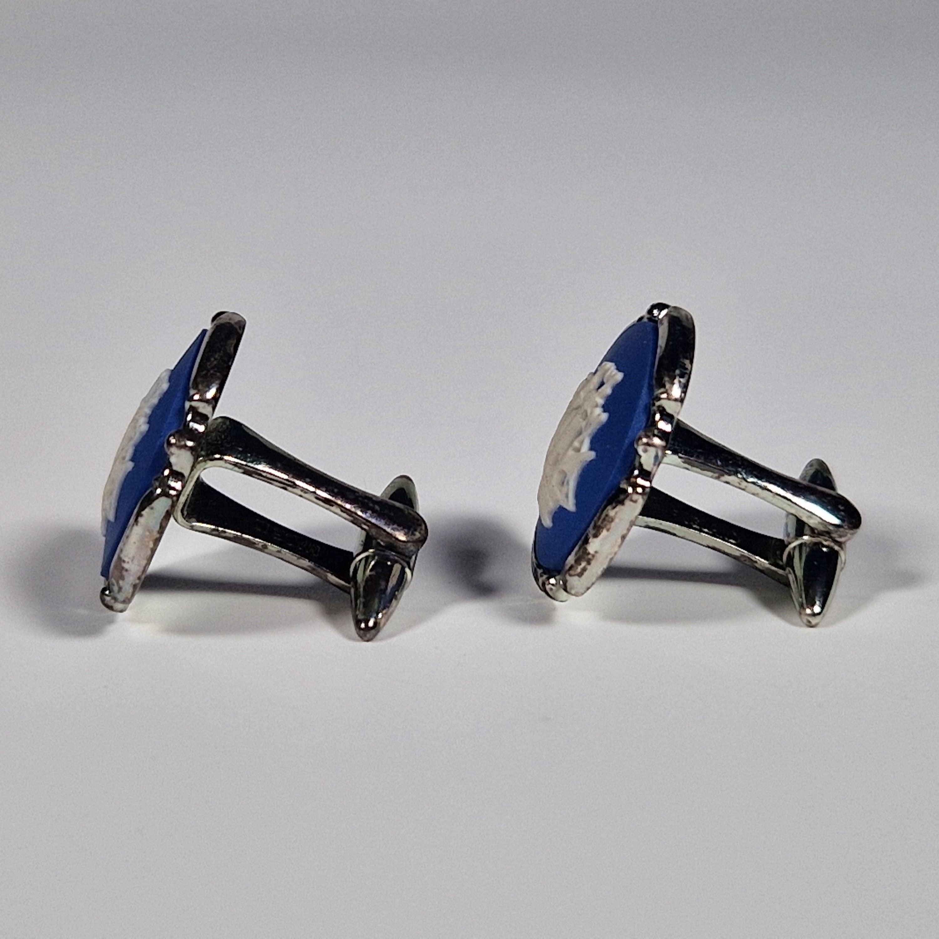 Wedgewood A pair of cufflinks