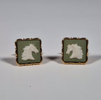 Wedgewood A pair of cufflinks and a tie pin