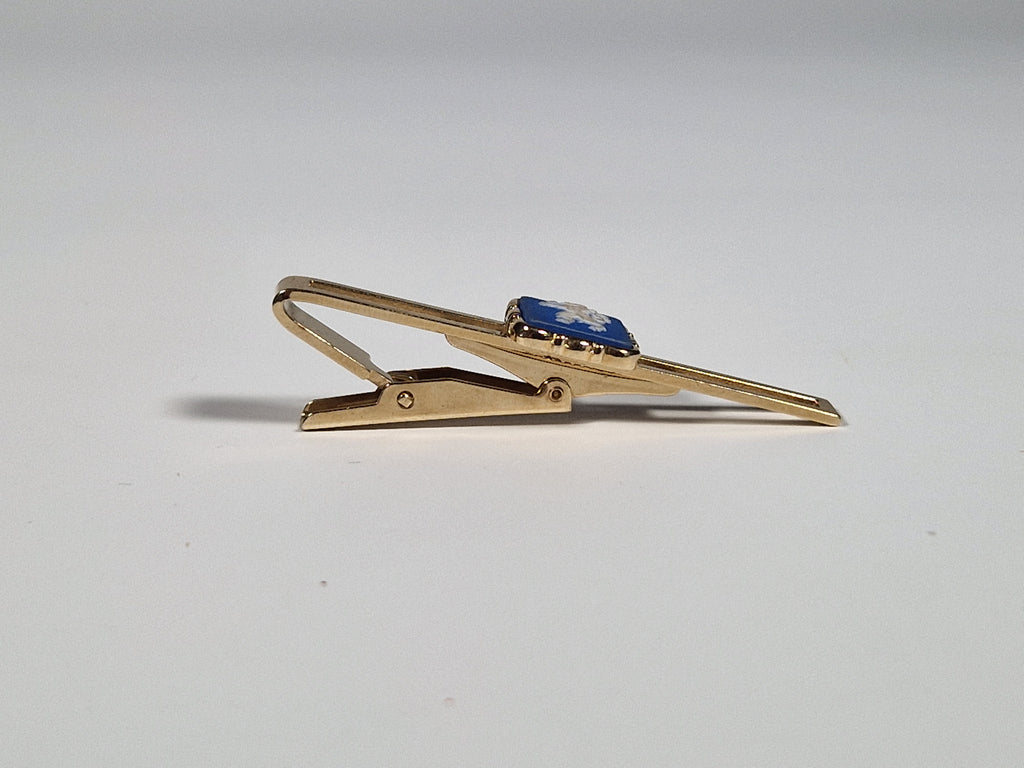 Wedgewood a tie pin