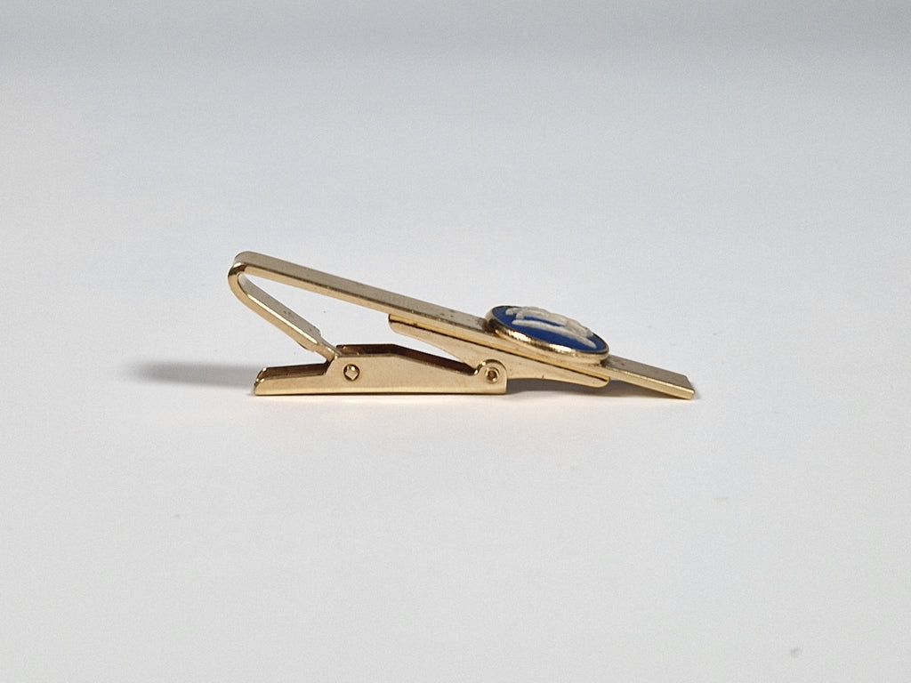 Wedgewood a tie pin