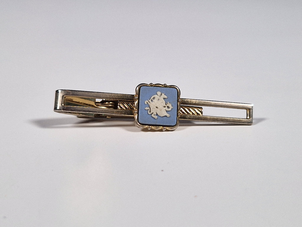 Wedgewood a tie pin