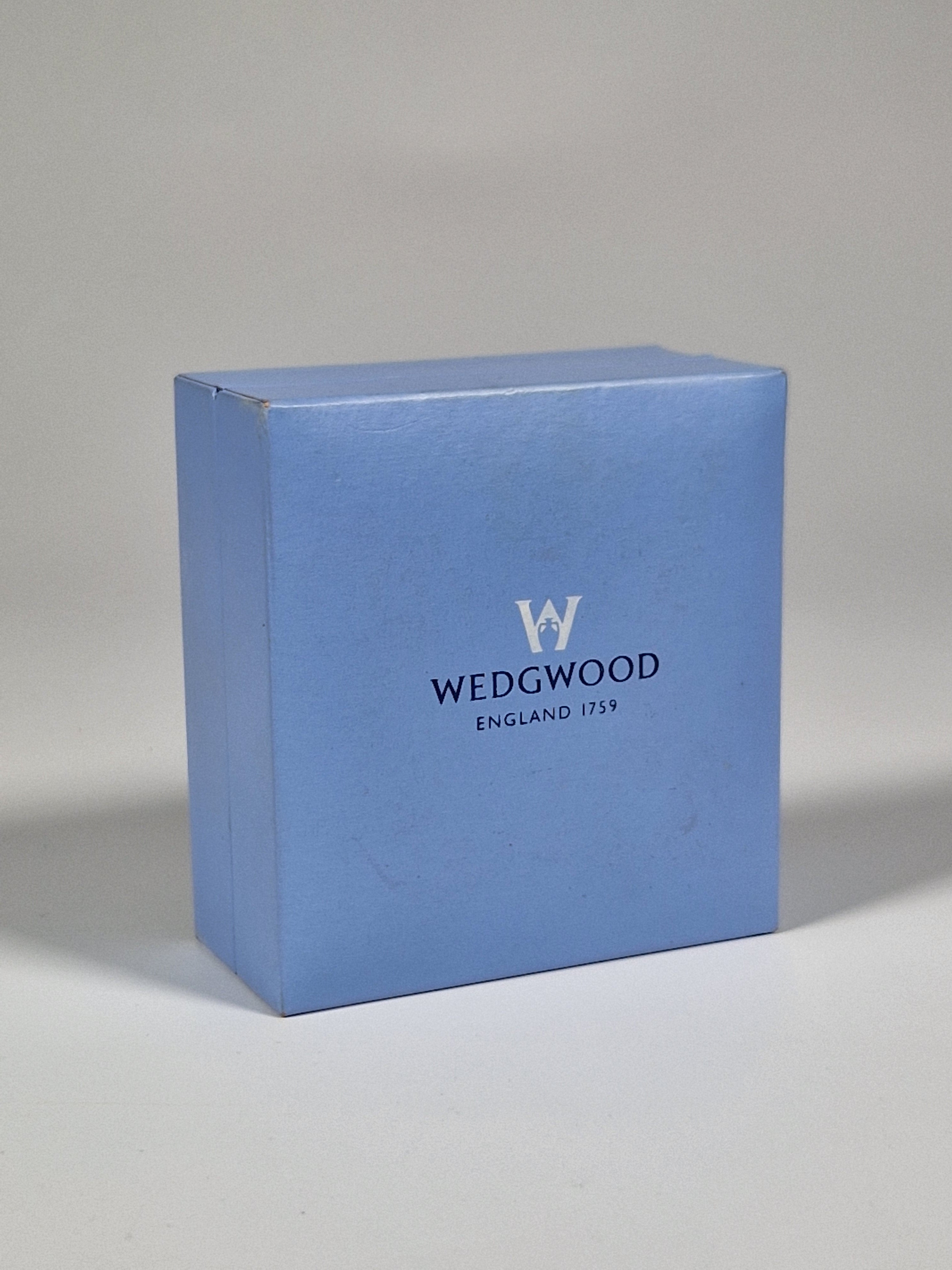 Wedgewood A pair of cufflinks with box