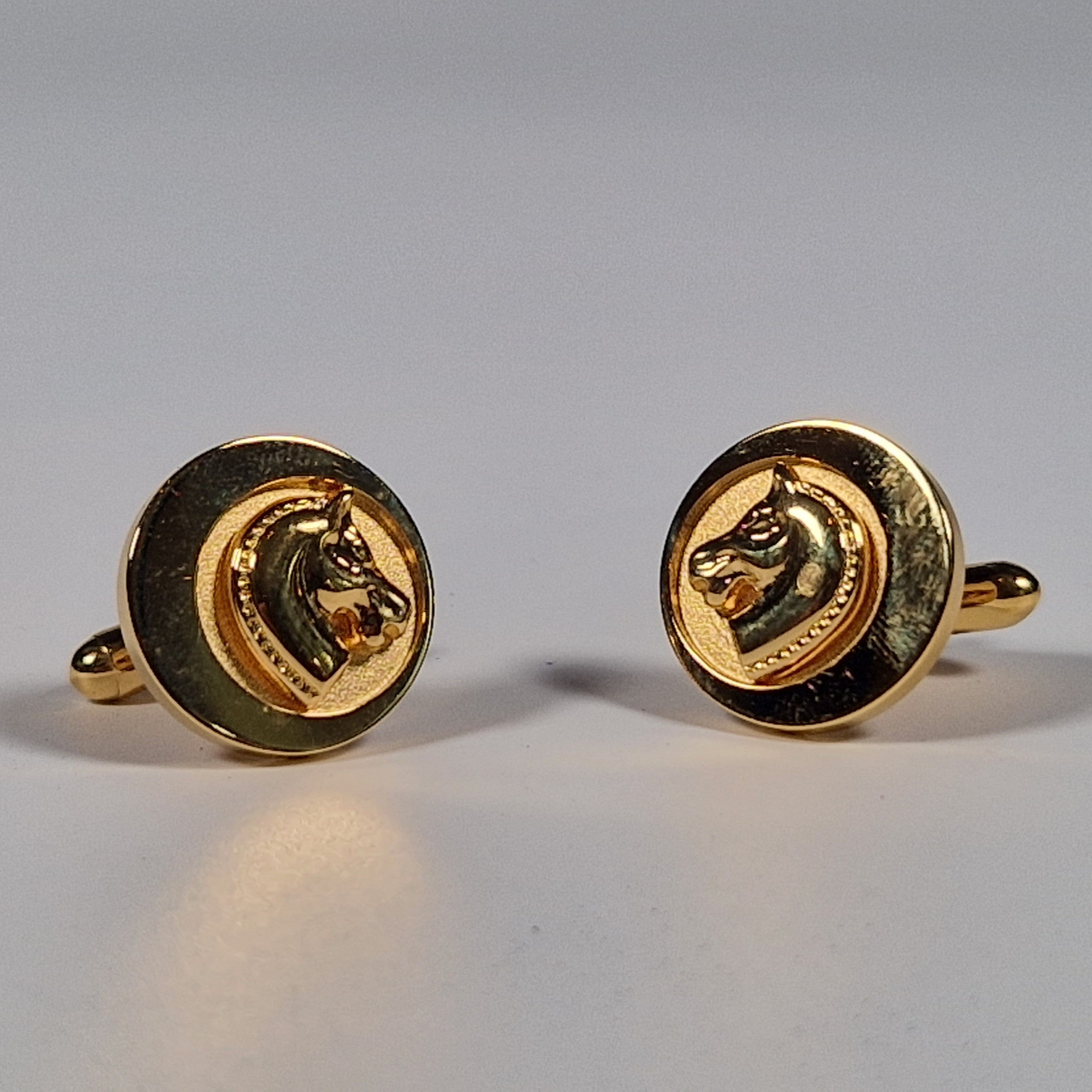 Swank a pair of cufflinks with box