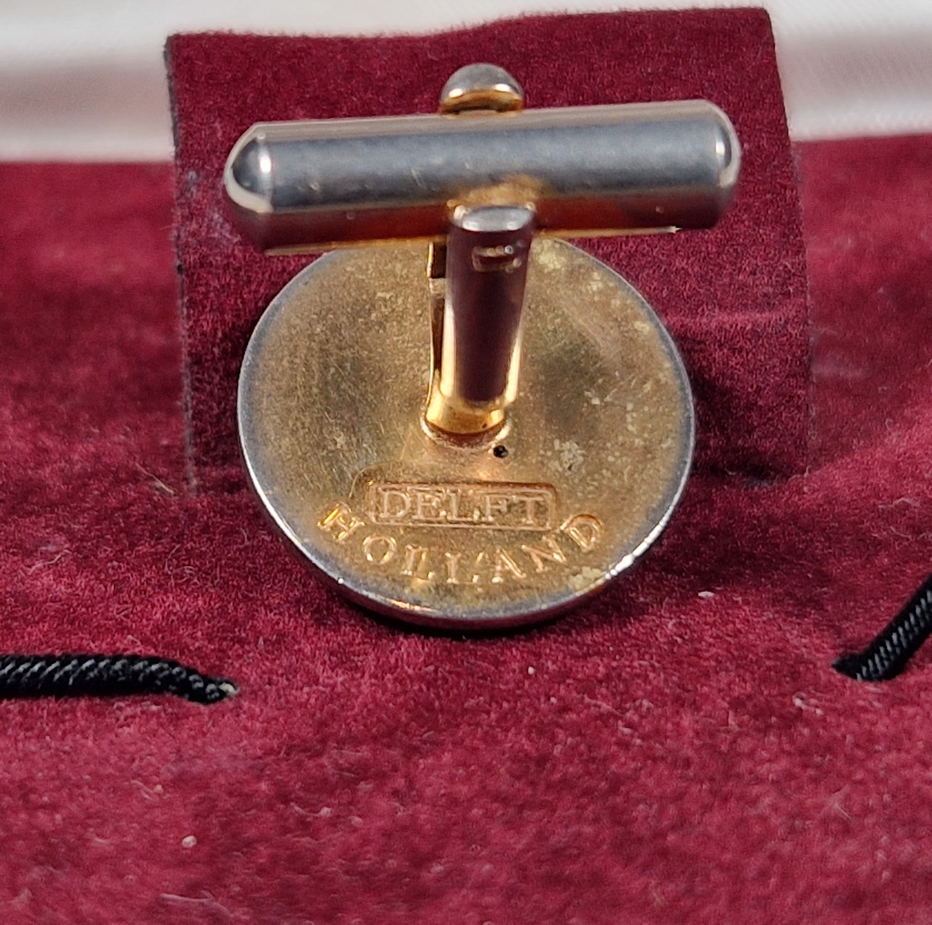 Swank Delft collection a pair of cufflinks and a tie pin with box