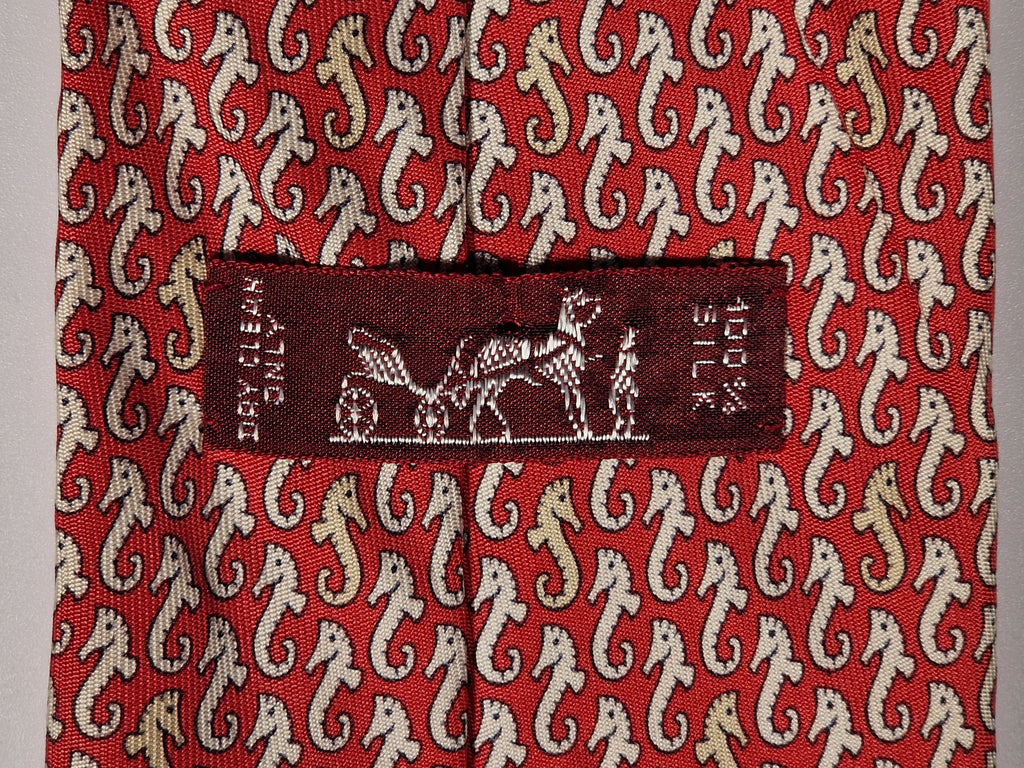 005031 Hermès silk tie red whimsical seahorses pattern 5031 PA