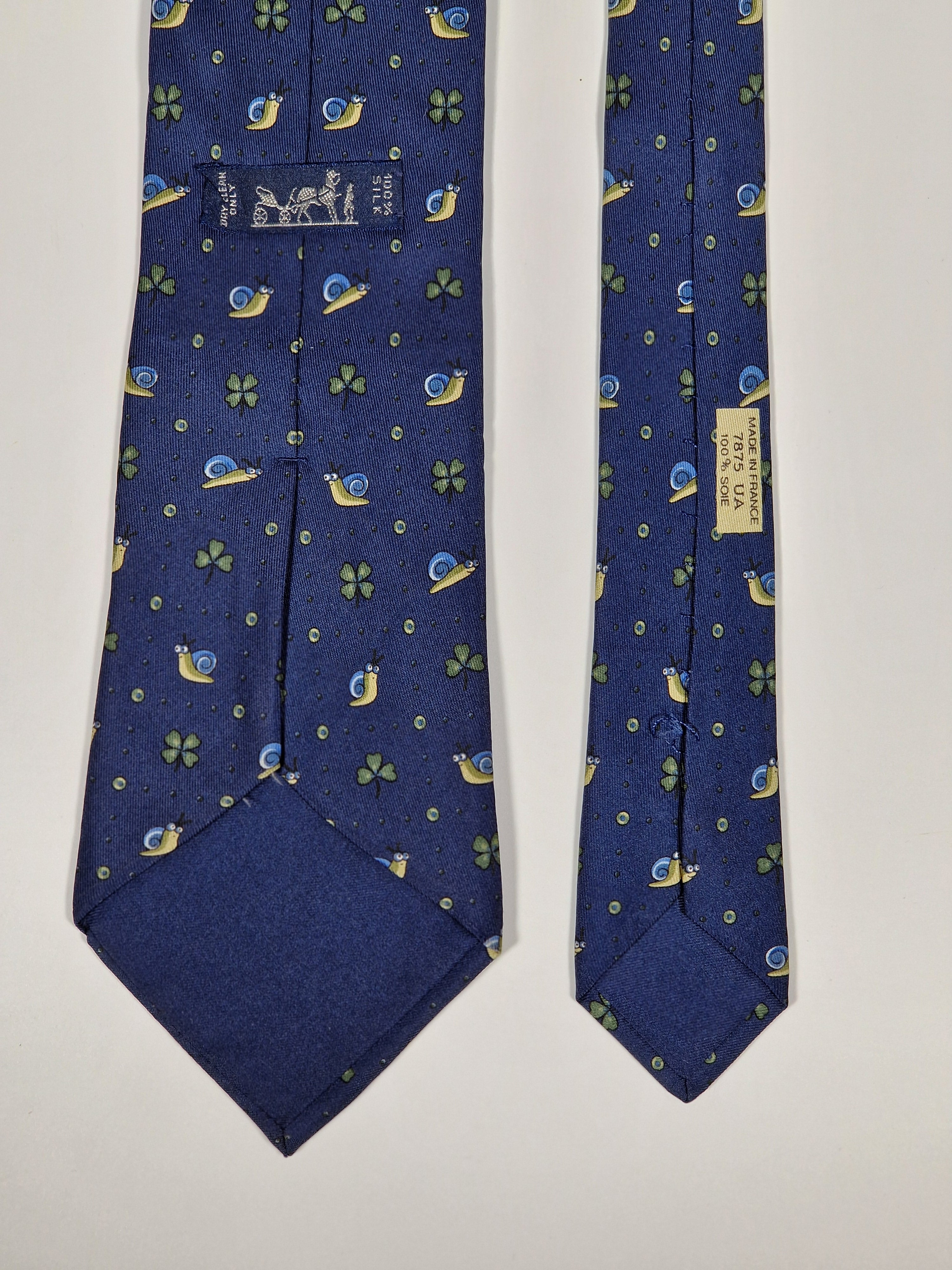 007875 Hermès silk tie blue whimsical snail 7875 UA