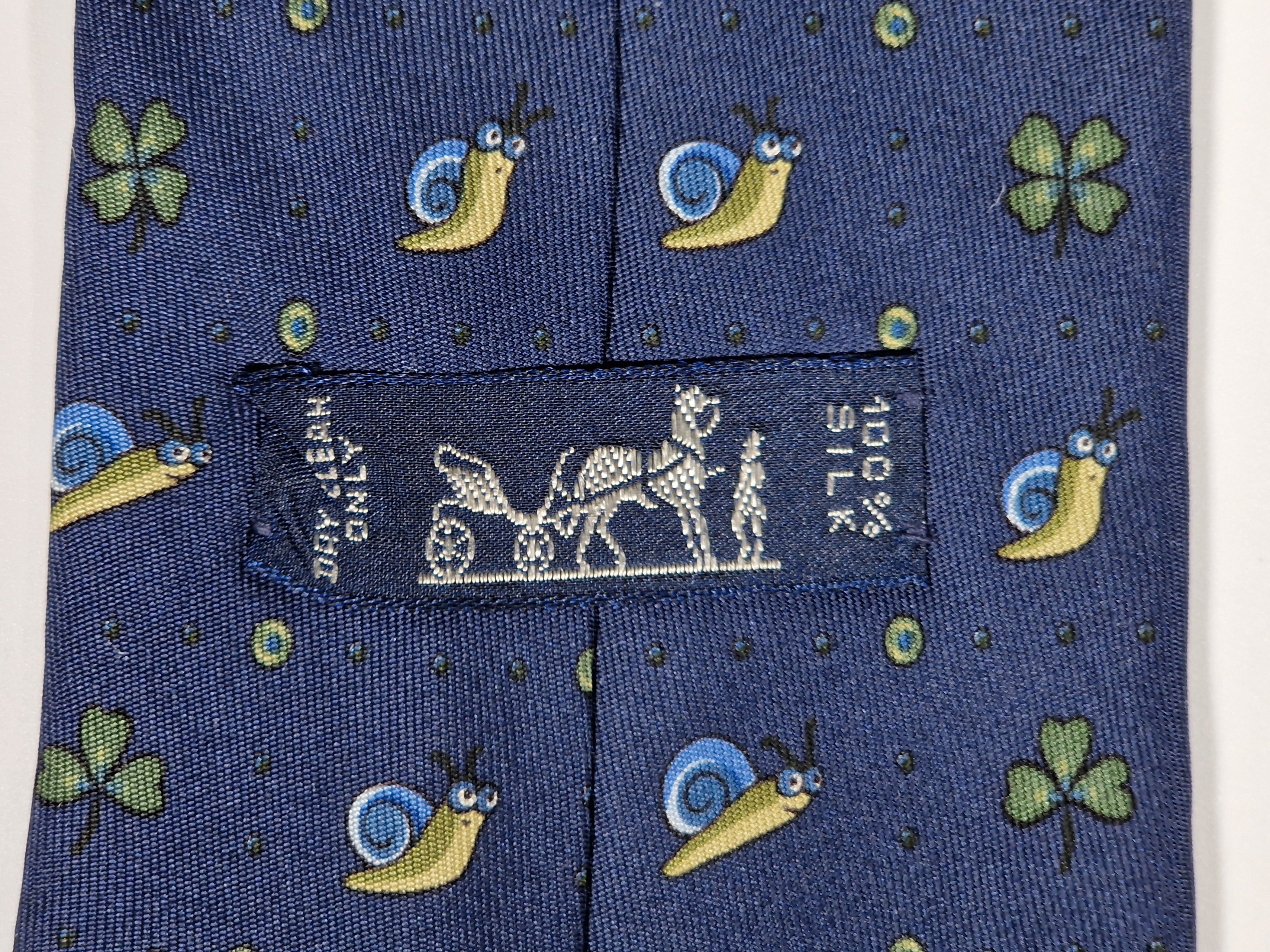 007875 Hermès silk tie blue whimsical snail 7875 UA