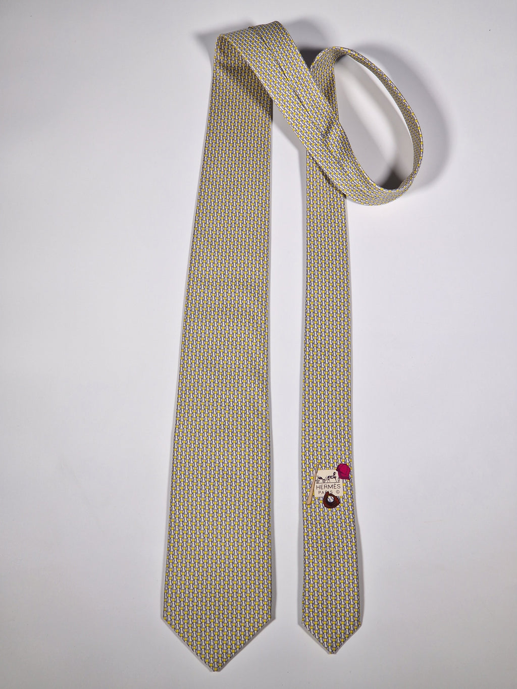 646083 Hermès silk tie yellow baseball pattern 646083 FA