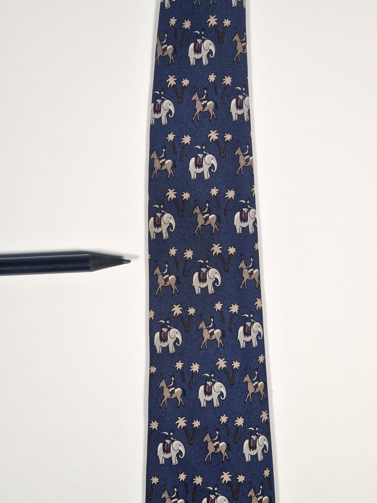 005416 Hermès tie blue whimsical jockeys on elephants 5416 OA