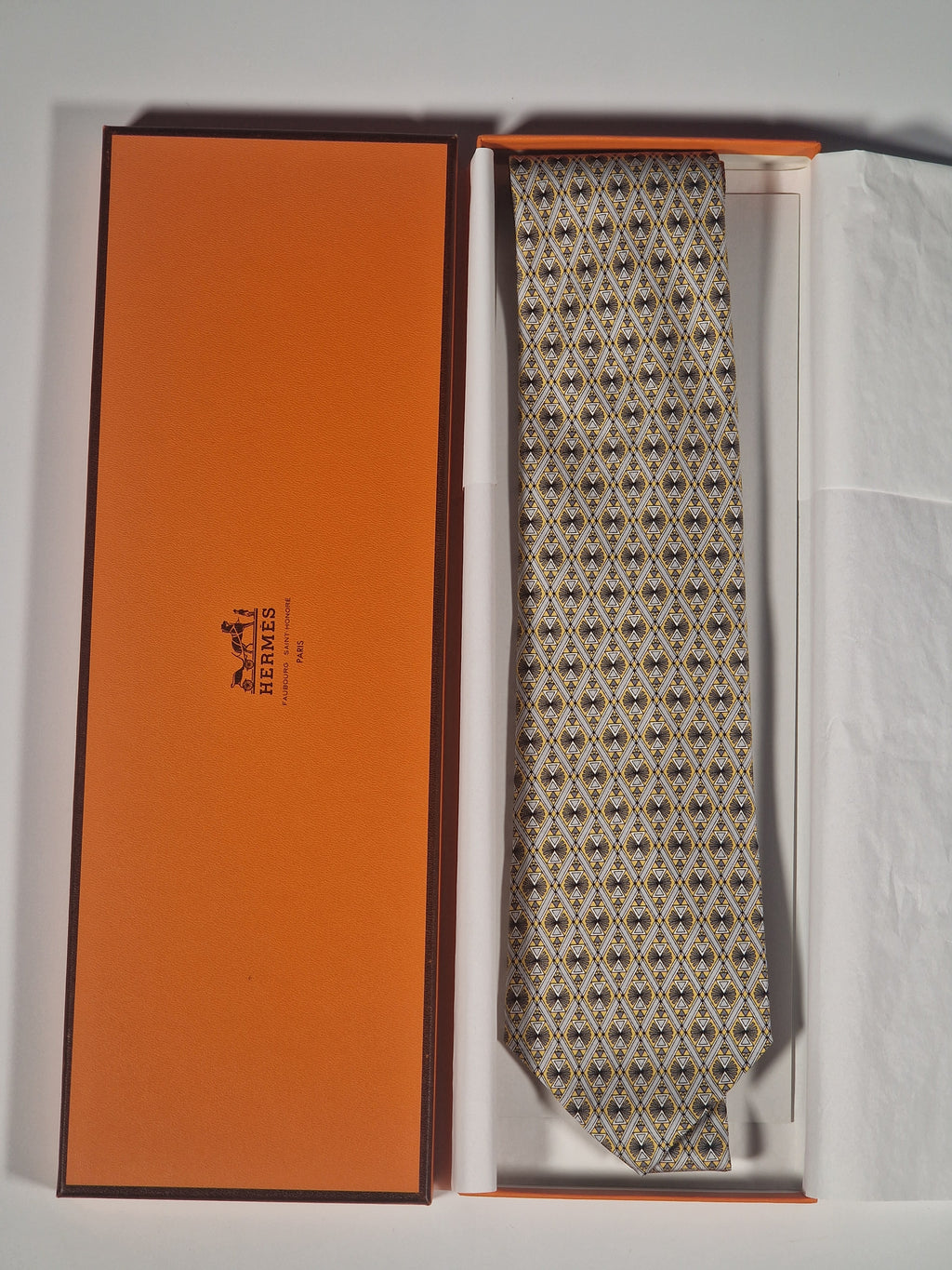 007869 Hermés 7869 UA Tie Box