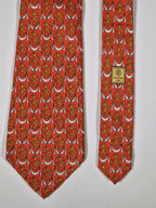 Chane vintage tie with chain.