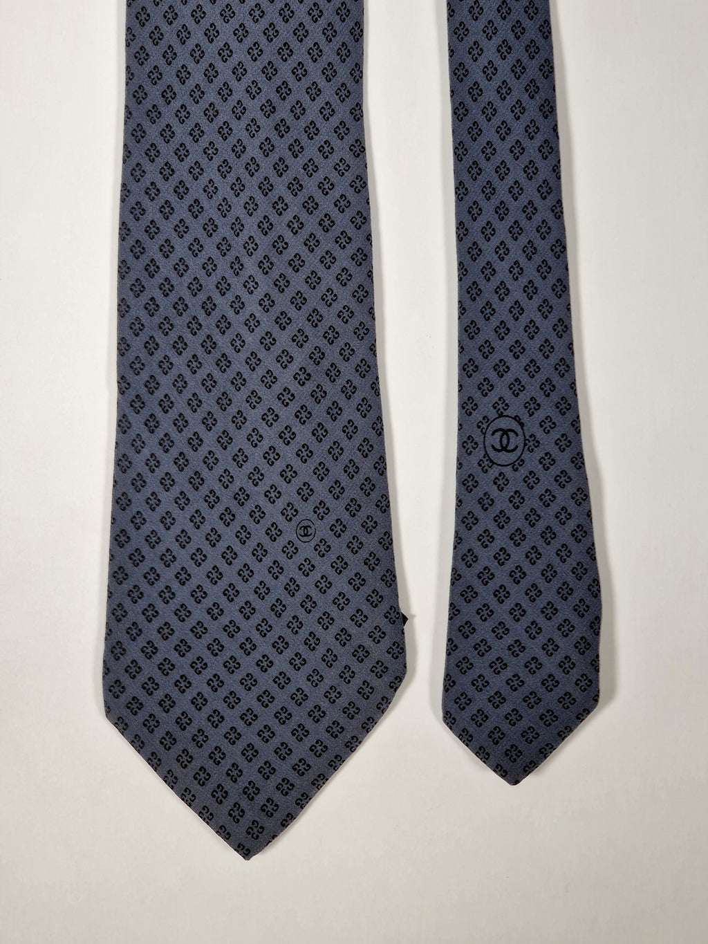 Chanel vintage tie
