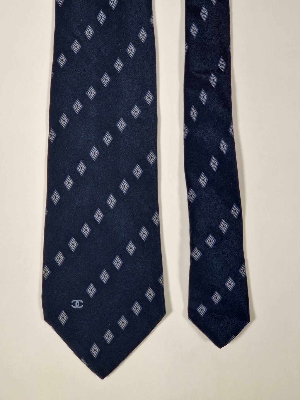 Chanel vintage tie