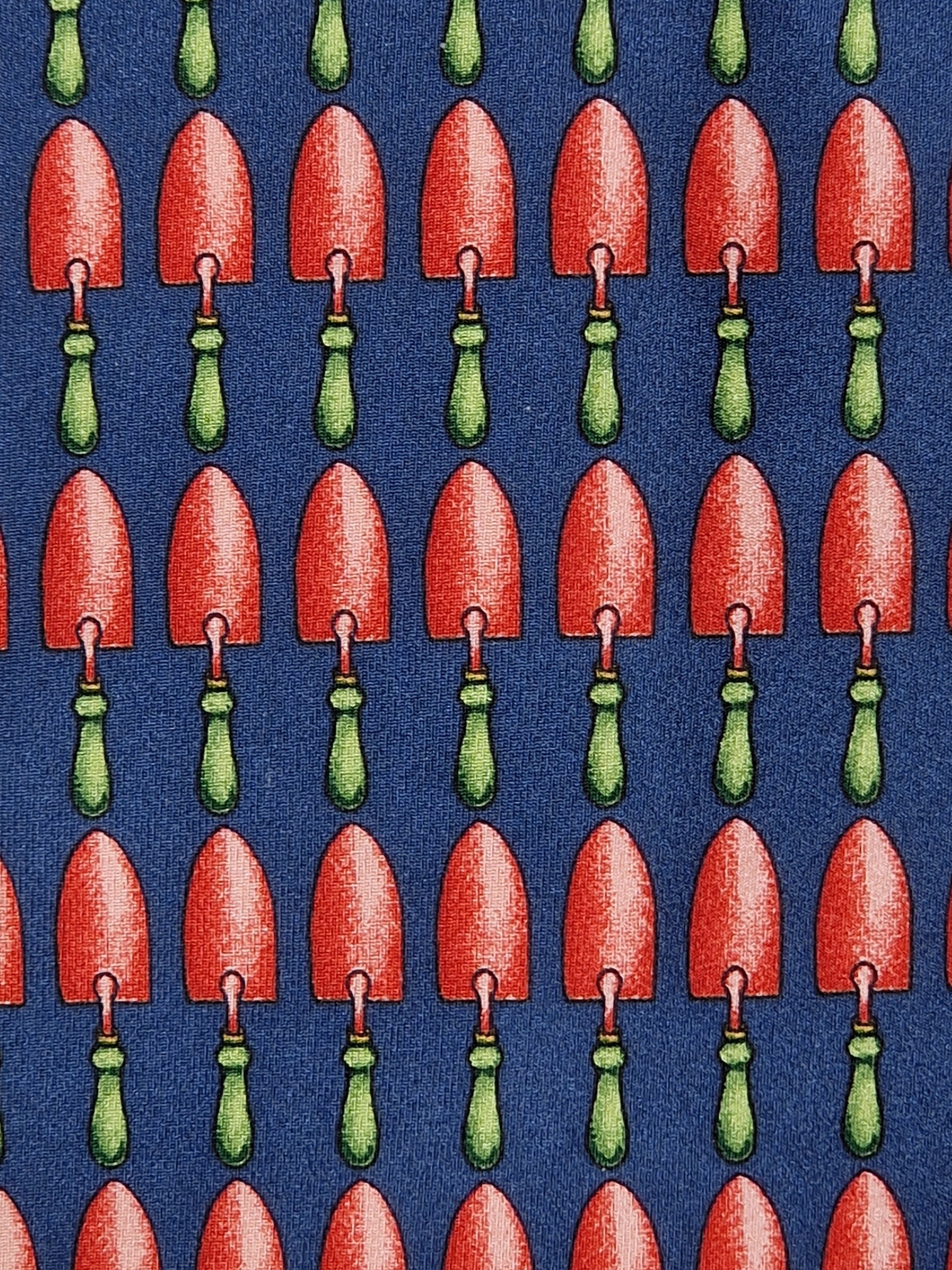 Gucci Vintage silk tie blue pink garden tool spade pattern