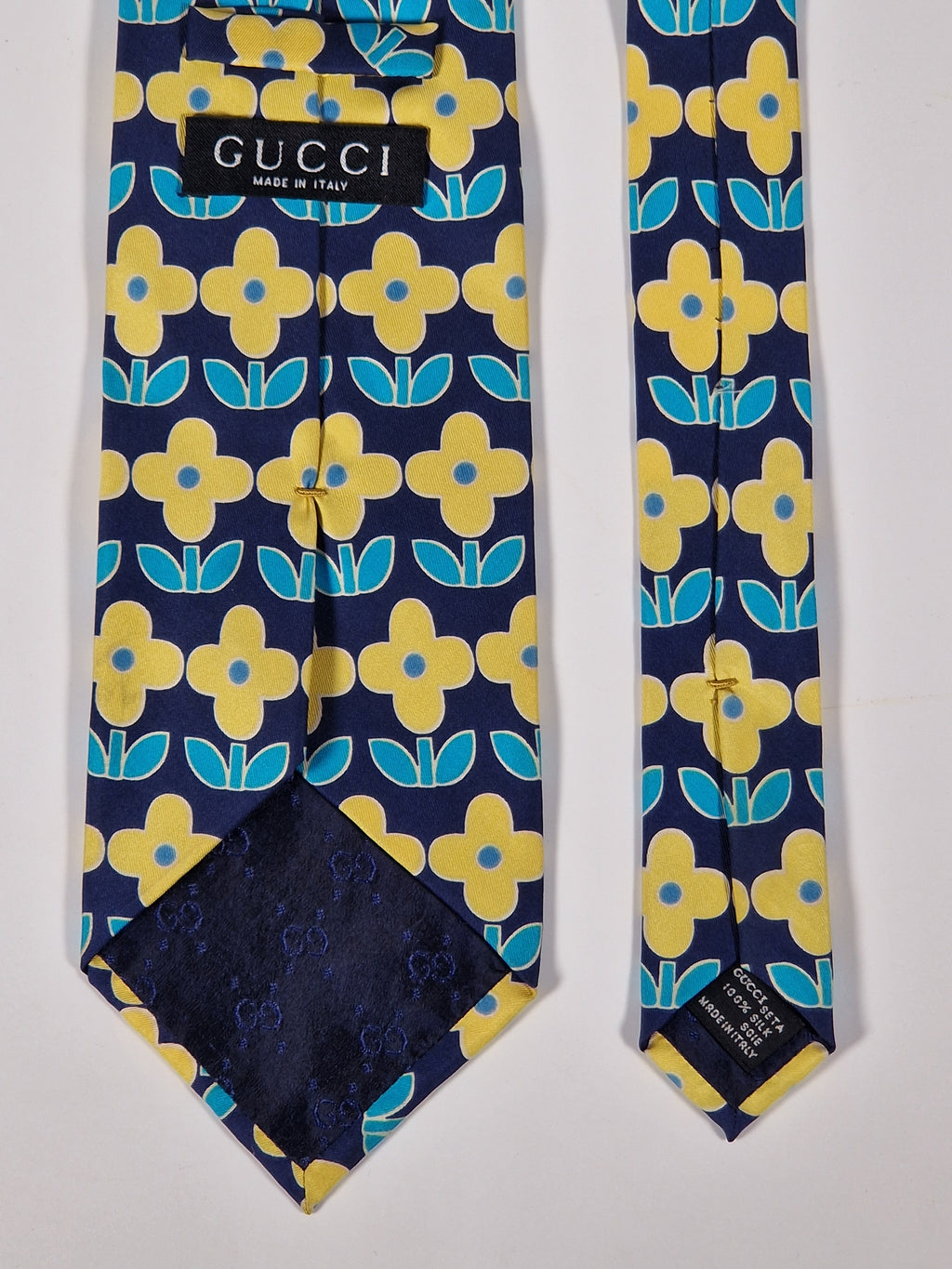 Gucci Vintage silk tie blue yellow flower pattern