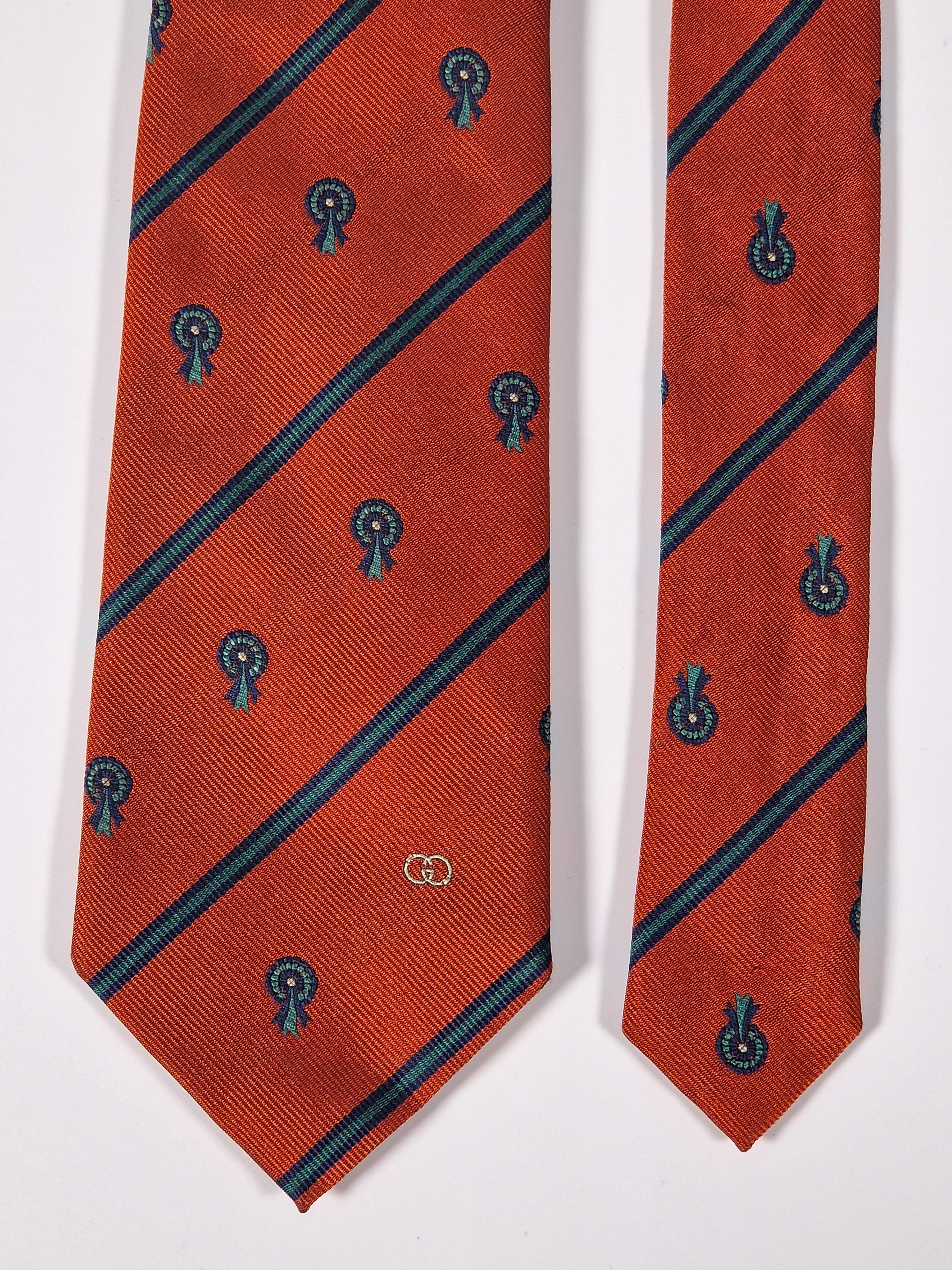 Gucci Vintage silk tie orange striped medalions