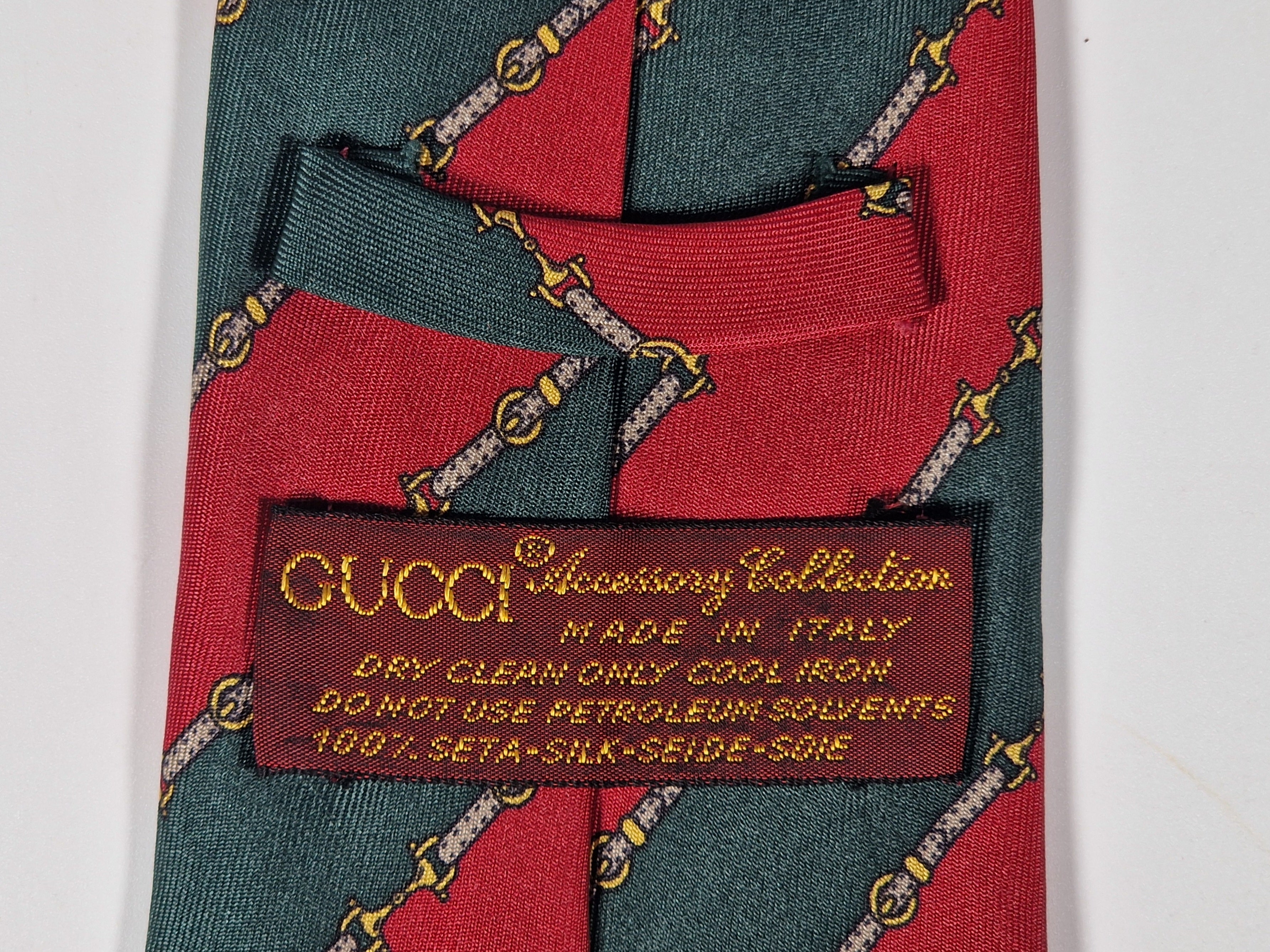 Gucci Vintage silk tie striped red green belt pattern