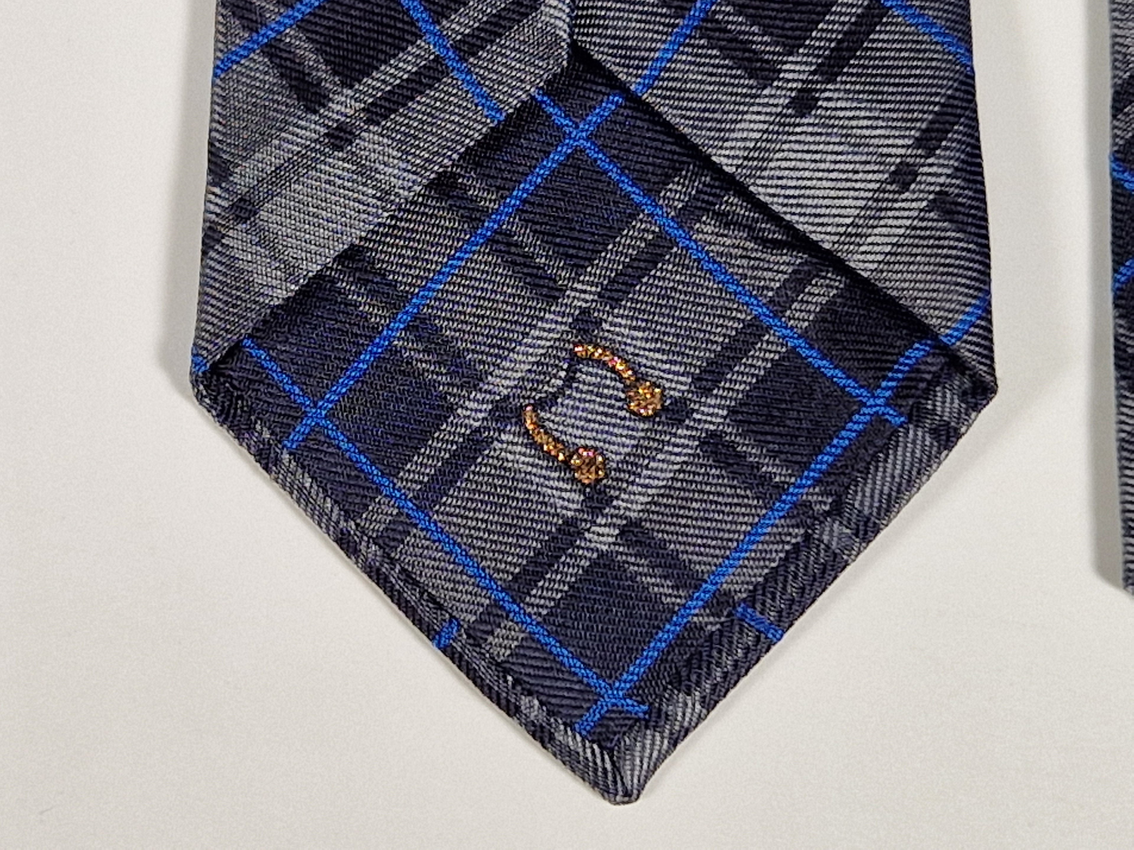 Hermès silk tie blue grey chekerd Hermès 229235 T tie blue