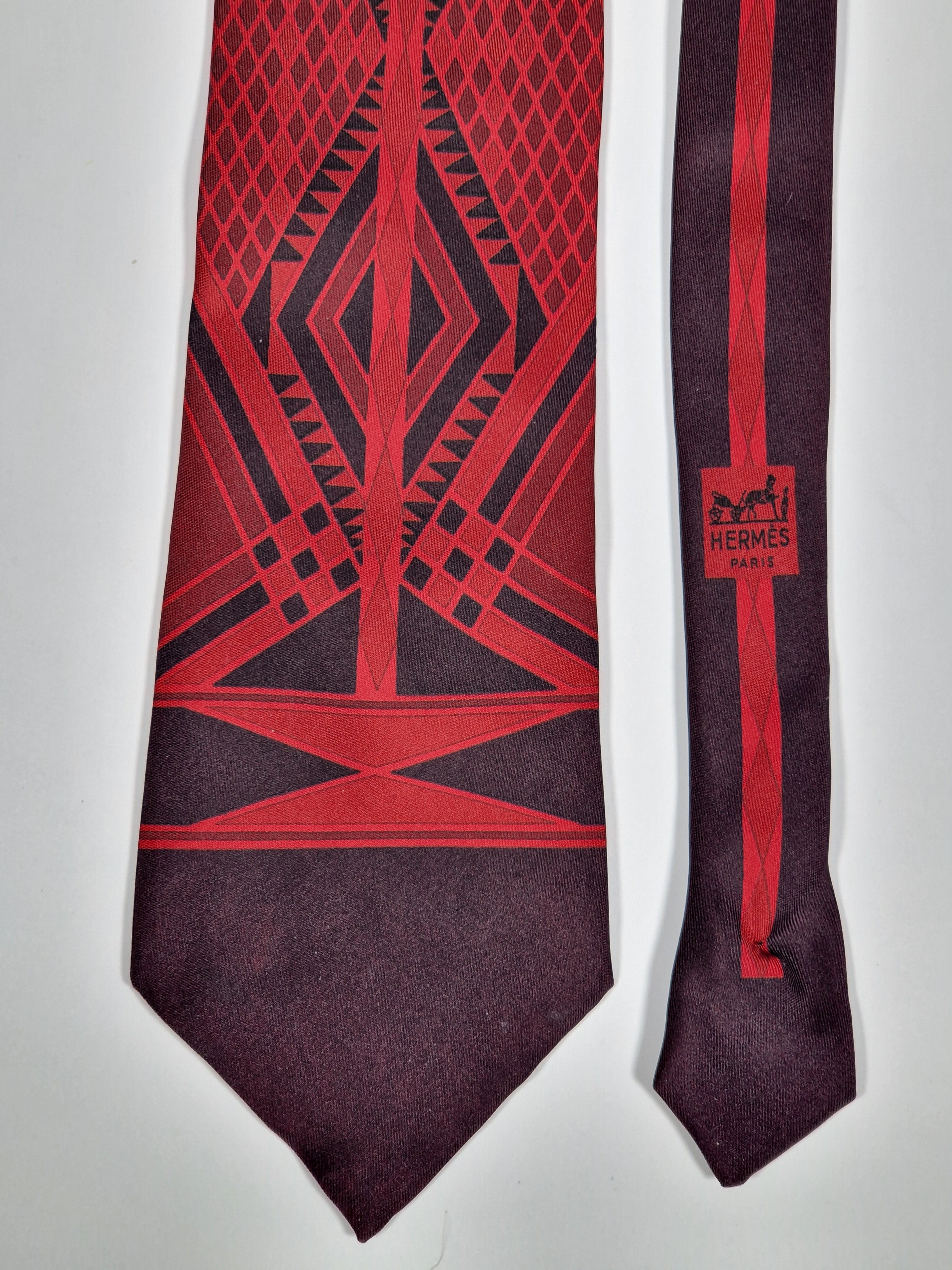 000237 Hermès silk tie brown 237 UA
