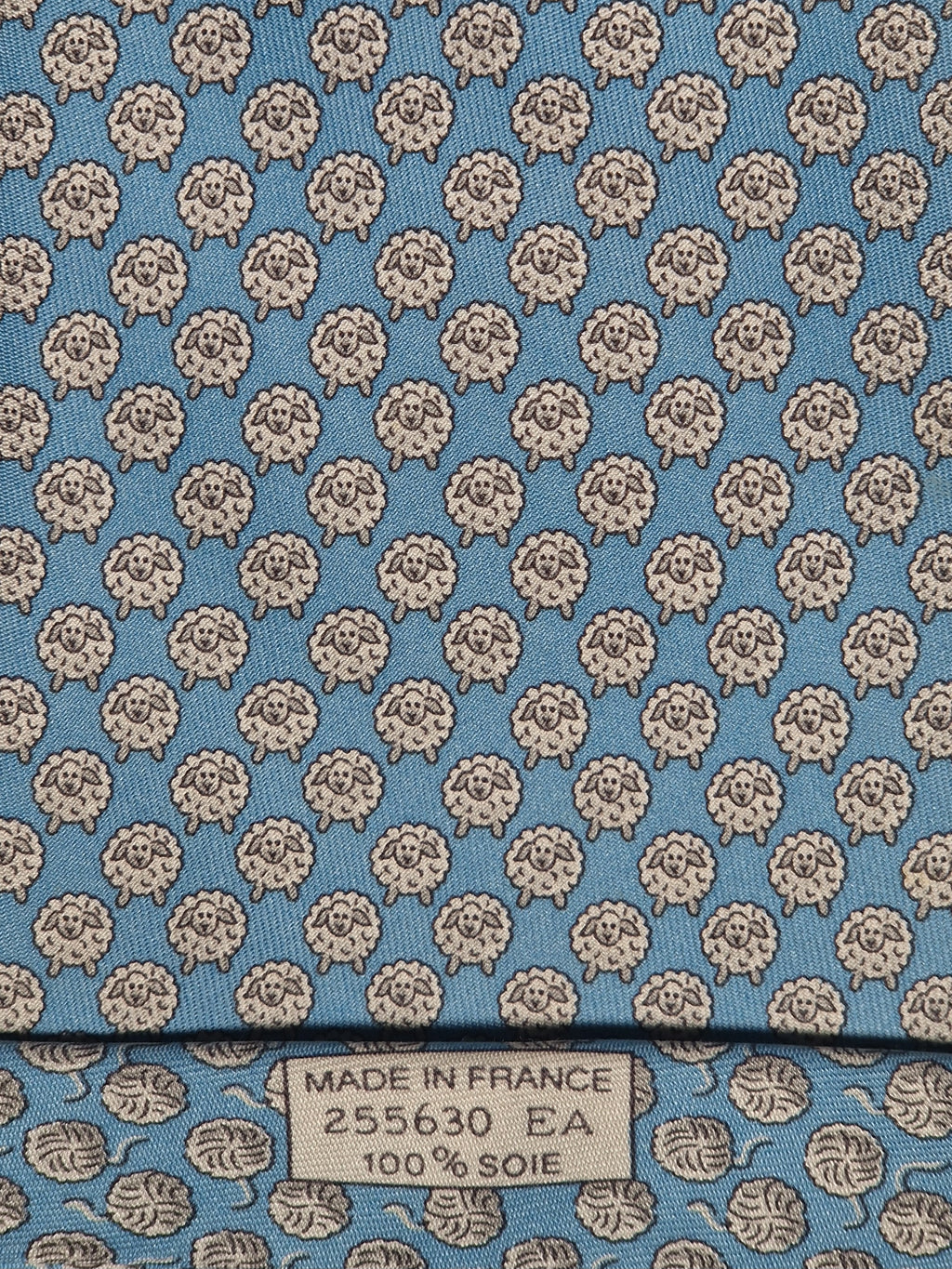 Hermès silk tie blue whimsical sheep and ball of yarn pattern 255630 EA