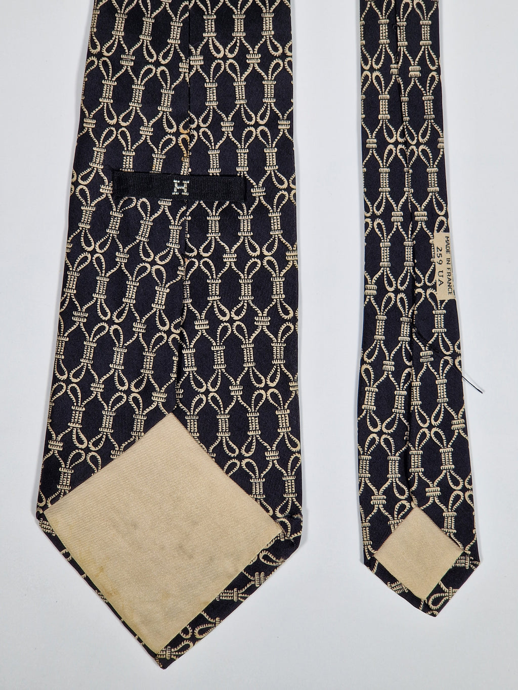 000259 Hermès silk tie black rope pattern Hermès 259 UA tie black