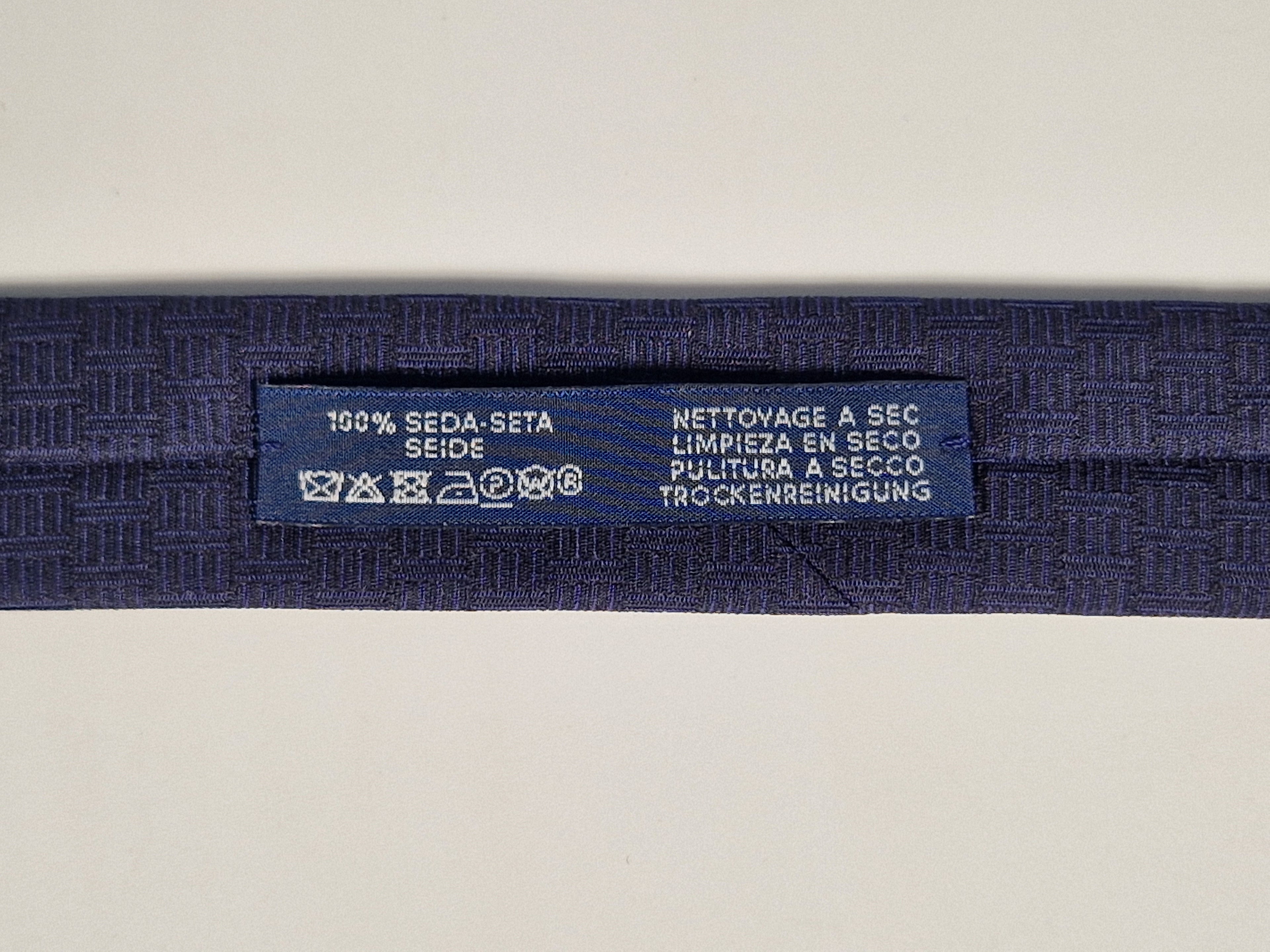 Hermès jaquard silk tie lion blue Hermès 333957 T "ROAAAAAR!"