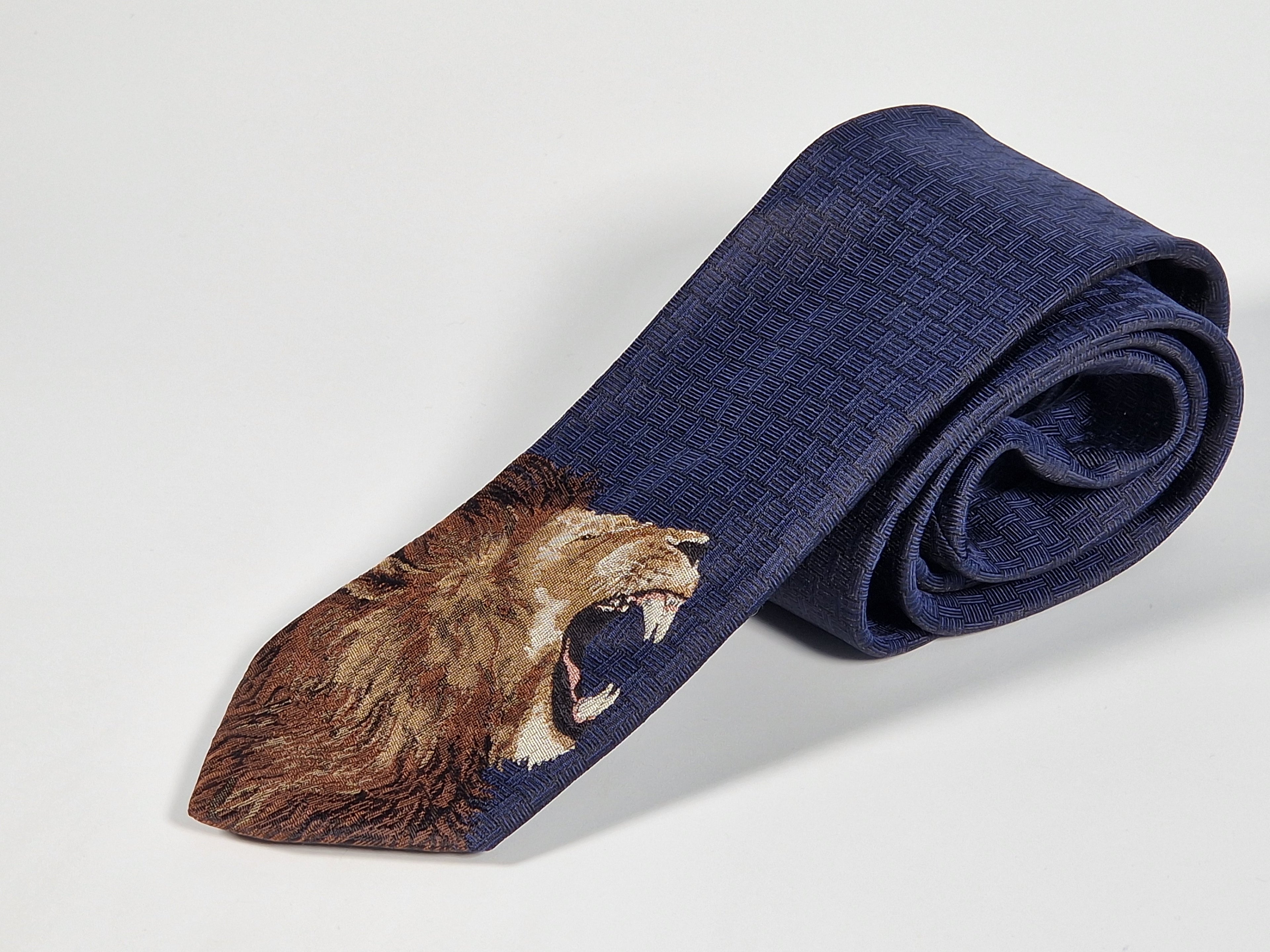 Hermès jaquard silk tie lion blue Hermès 333957 T "ROAAAAAR!"