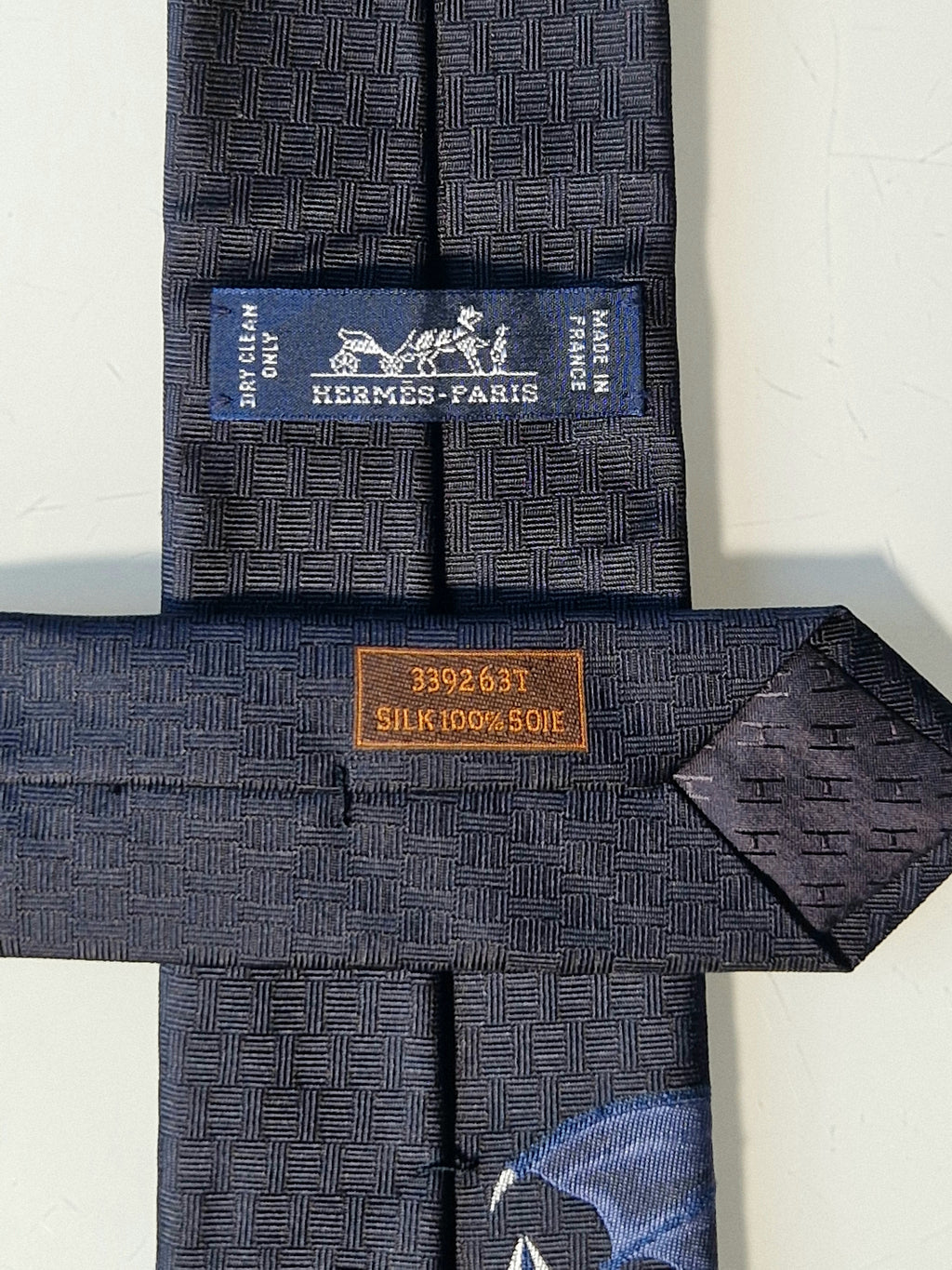 339263 Hermès tie  black dragon Hermès 339263 T tie black