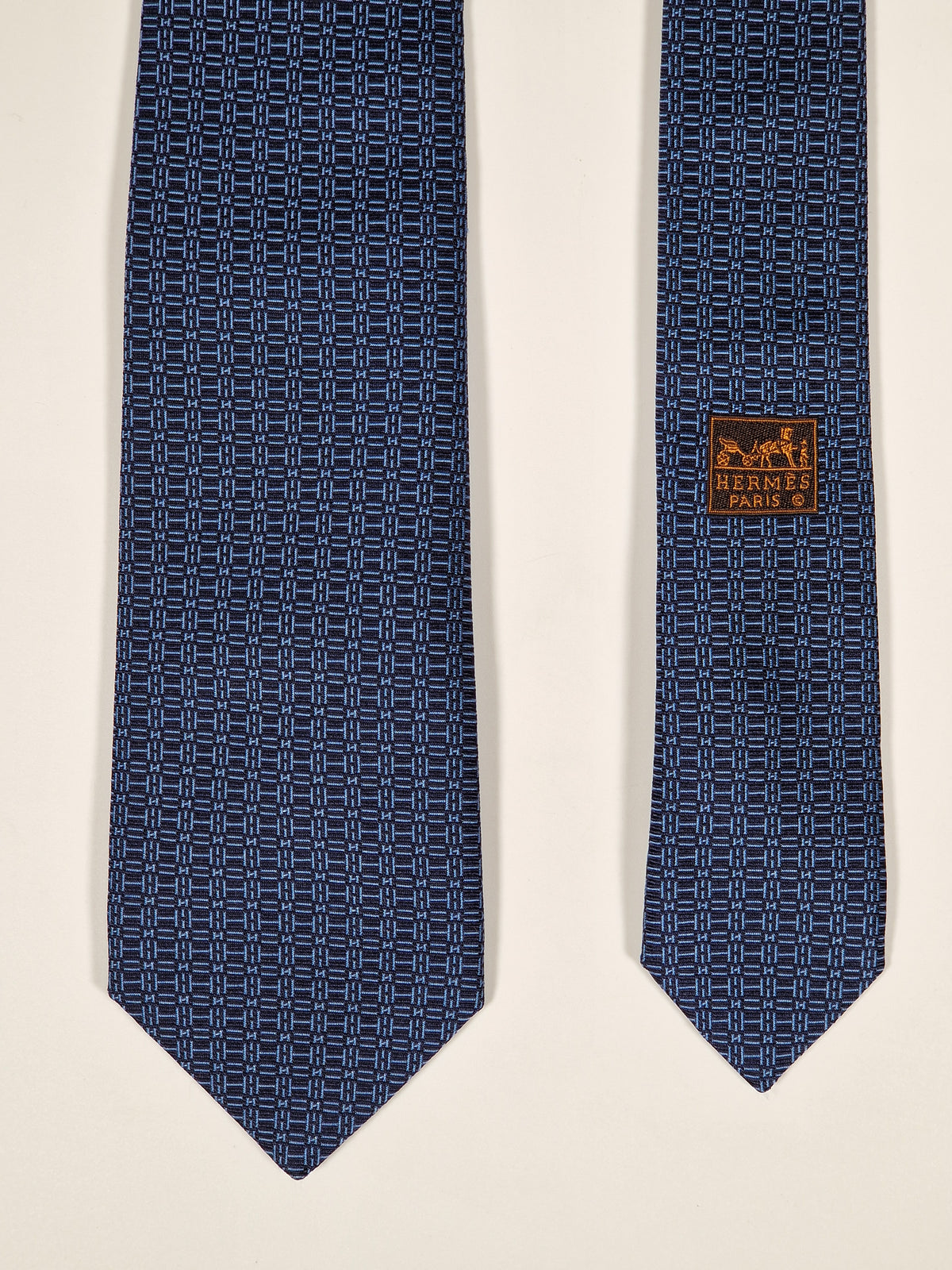 339300 Hermès tie 7 H Awooooo! 339300 T