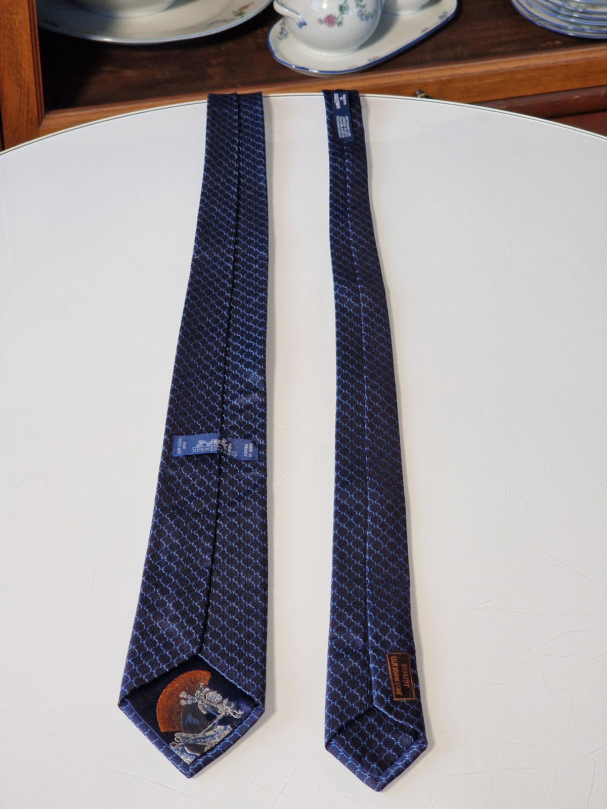 339319  Hermès tie blue 7 H Cheval Punk 339319 T