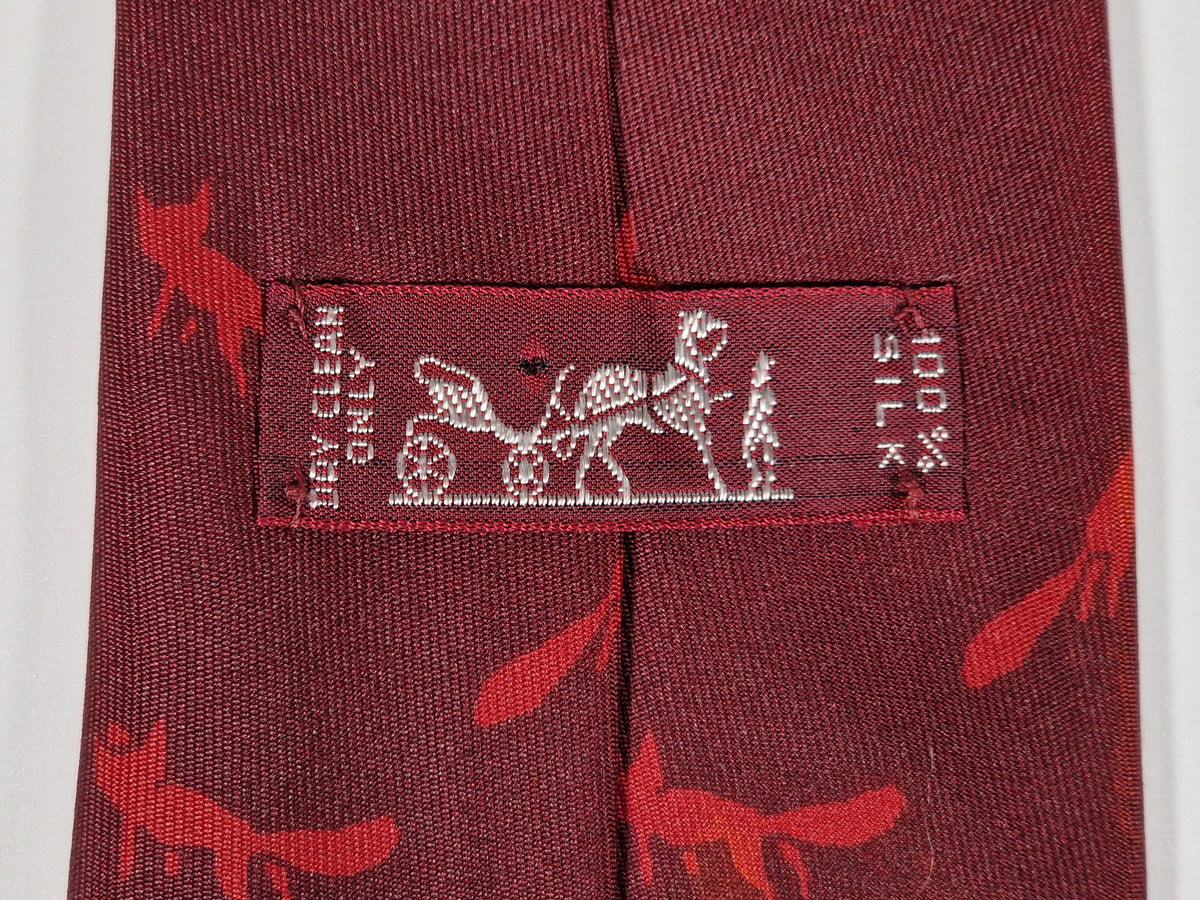 000378 Hermès tie burgundy fox pattern 378 EA