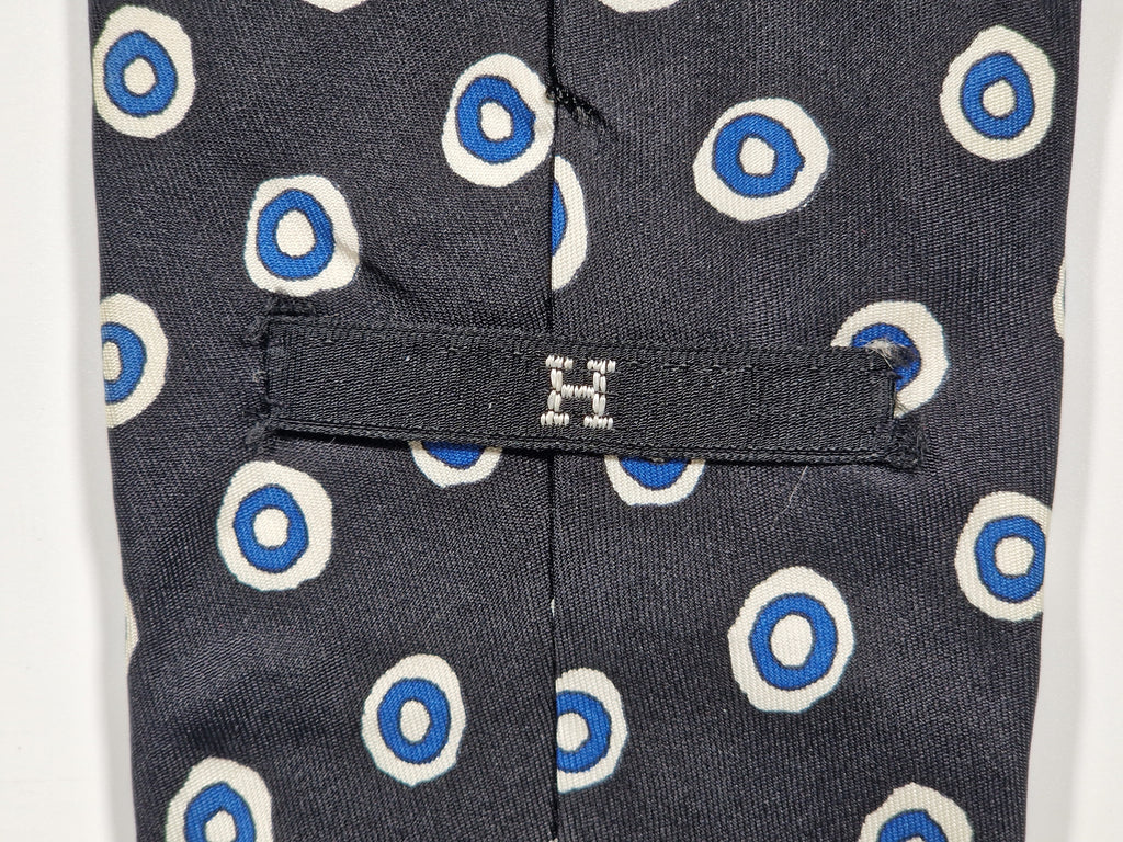 000391 Hermès tie black spotted 391 PA