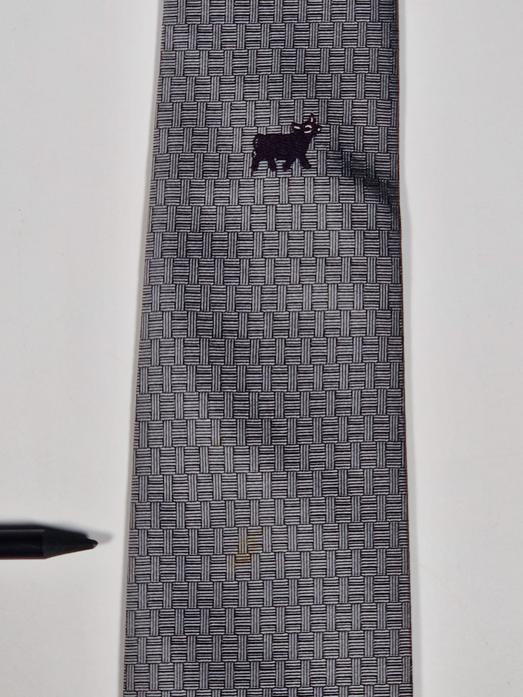 Hermès jaquard silk tie grey  H pattern and cow 428822 T