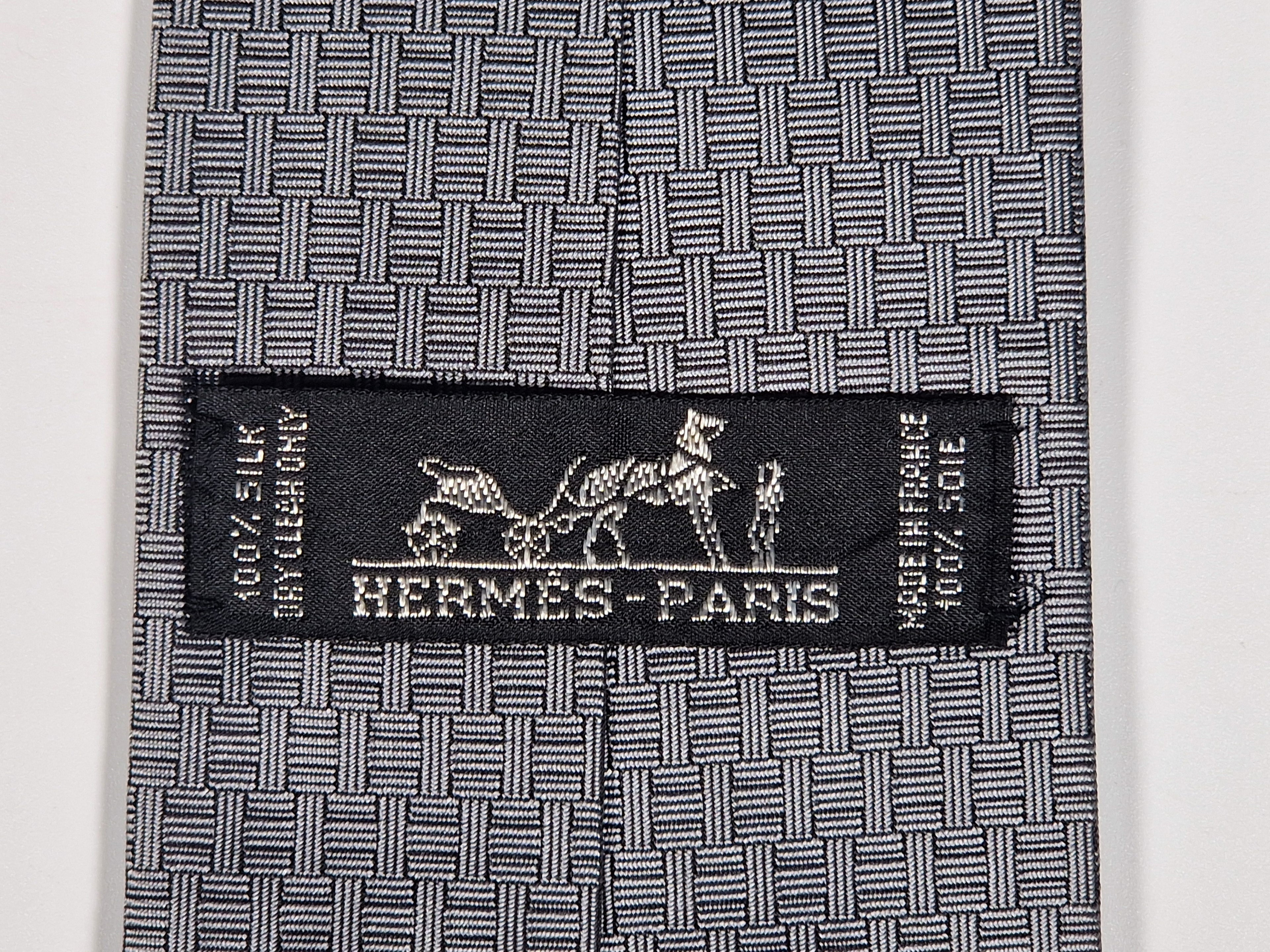 Hermès jaquard silk tie grey  H pattern and cow 428822 T