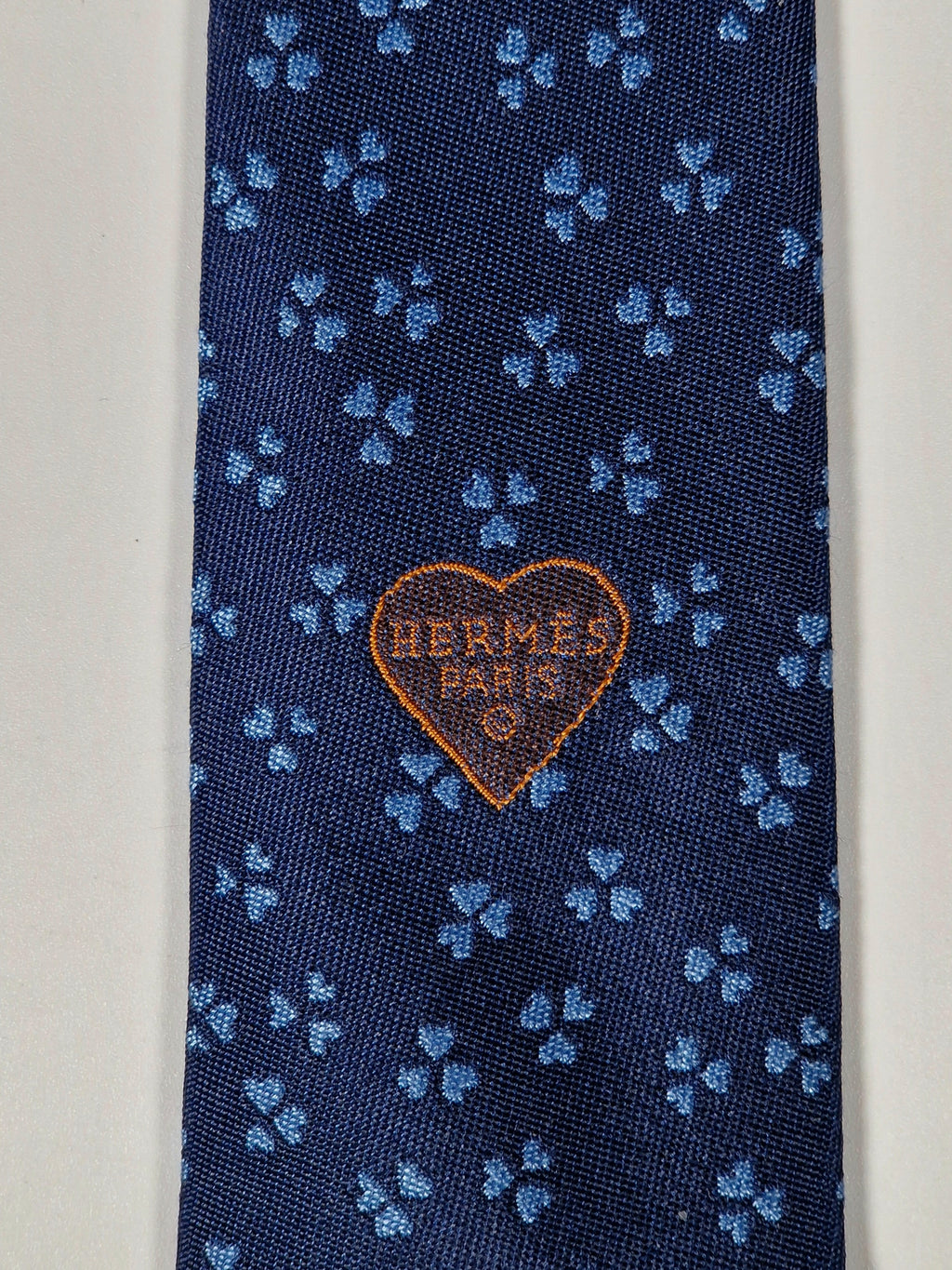 Hermès silk tie blue heart pattern 429086 T