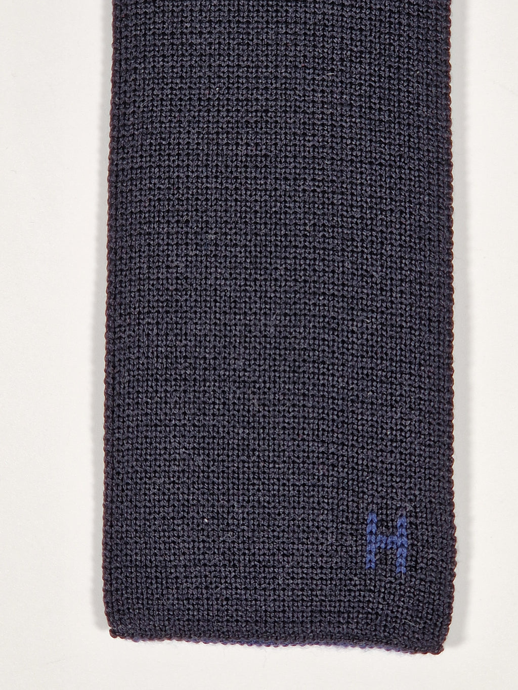 Hermés 4 way knit tie black blue red grey
