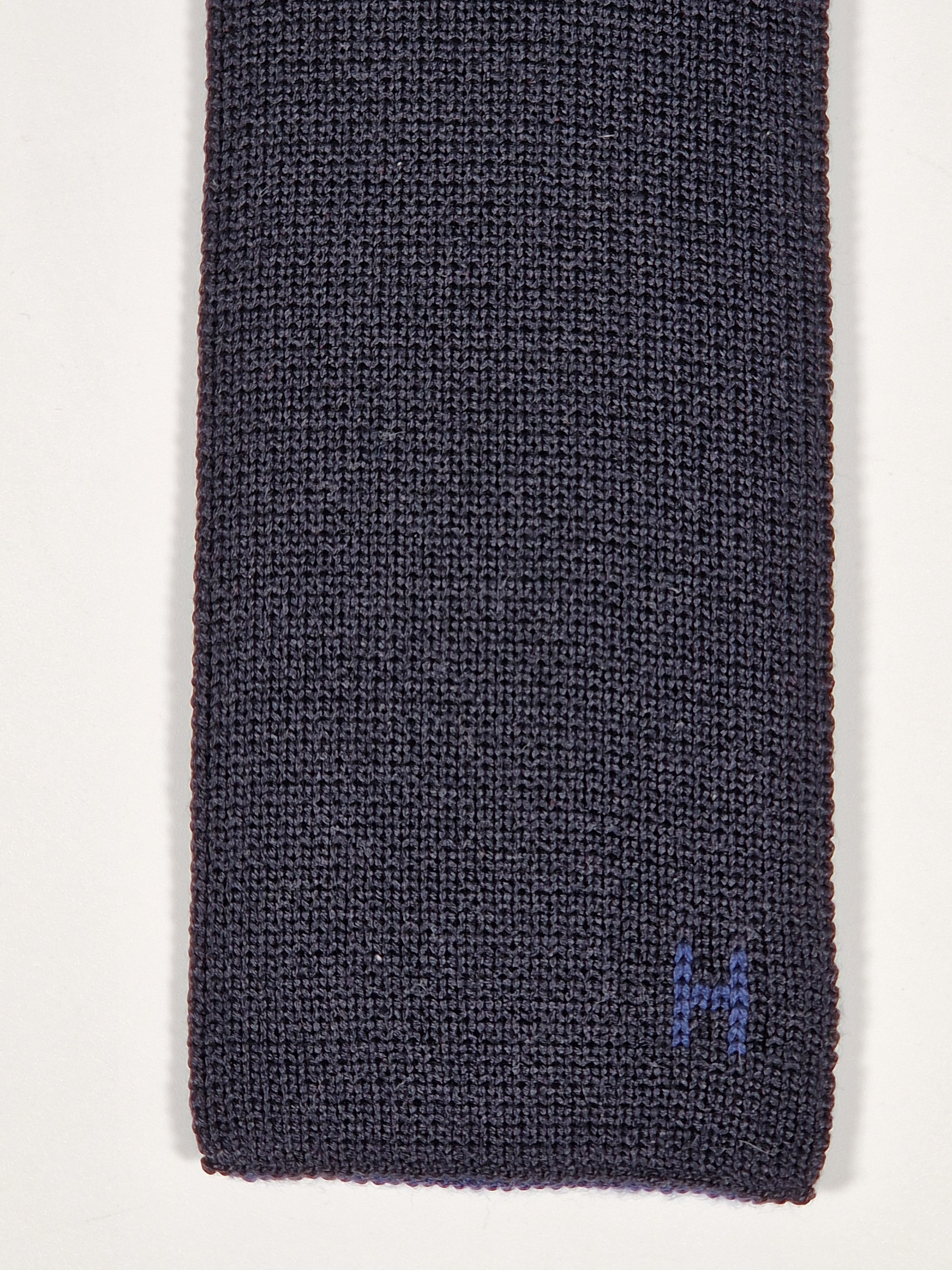 Hermés 4 way knit tie black blue red grey