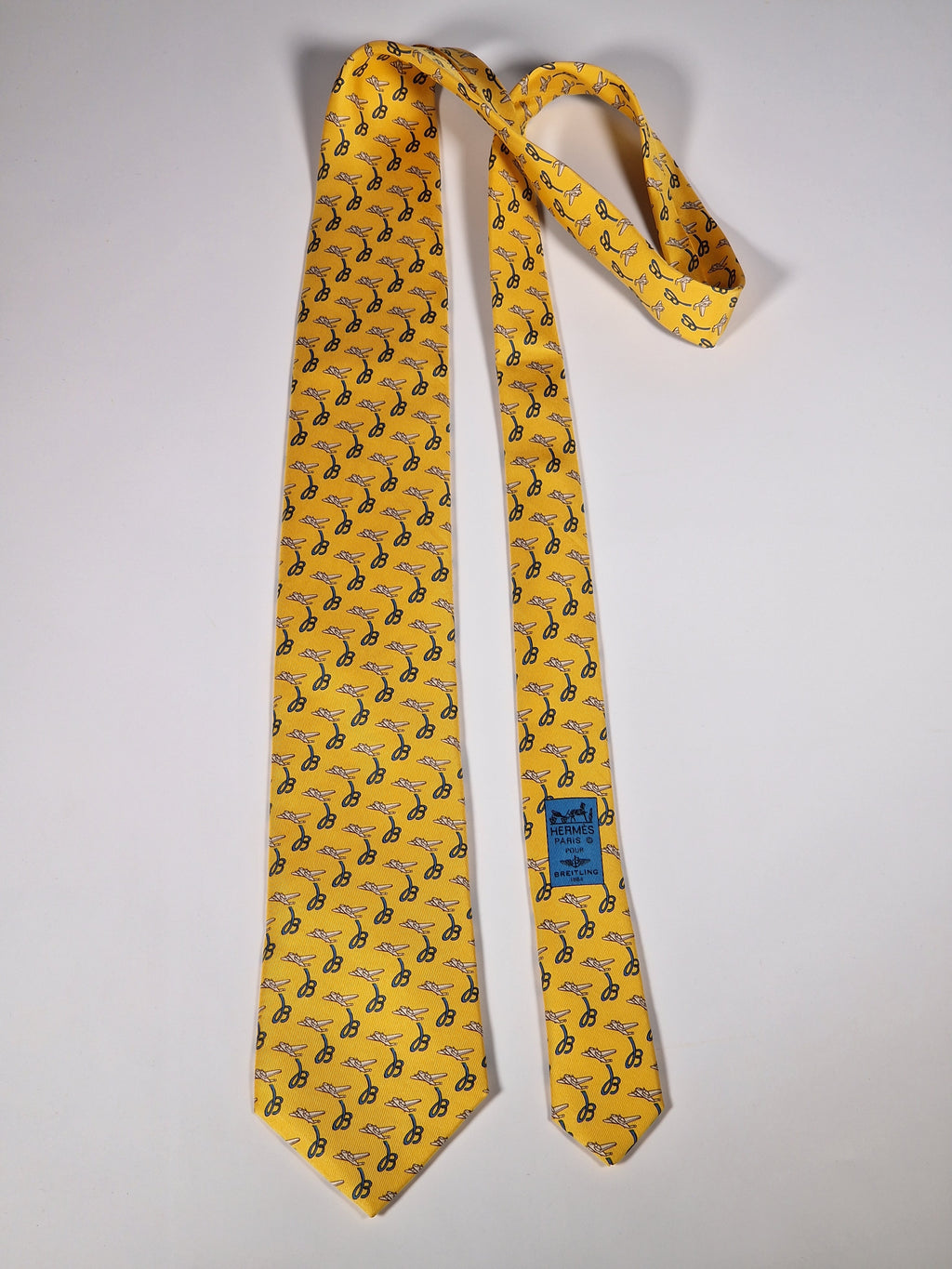 Hermès silk tie yellow Breitling pattern 5021 EA