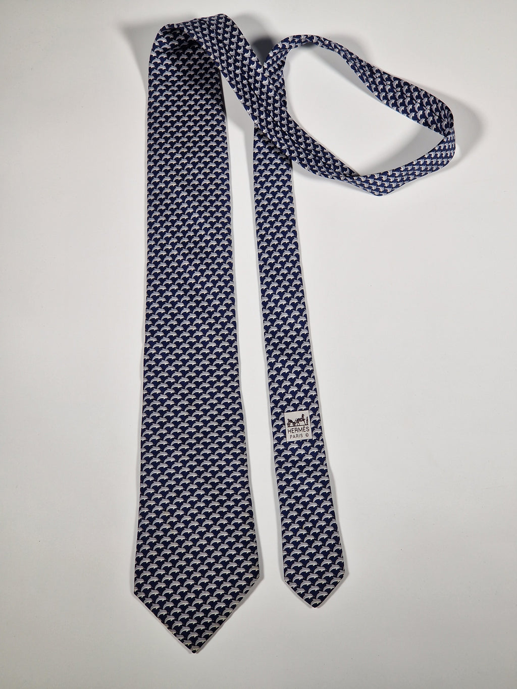 005022 Hermès tie blue dolphin pattern 5022 PA