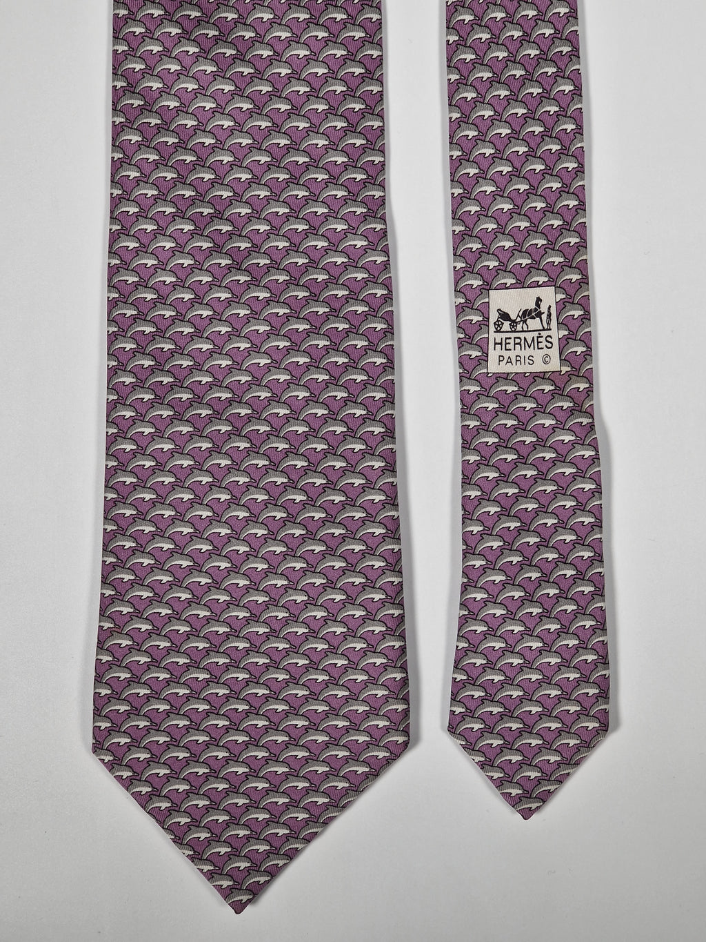 Hermès silk tie purple dolphin pattern 5022 PA