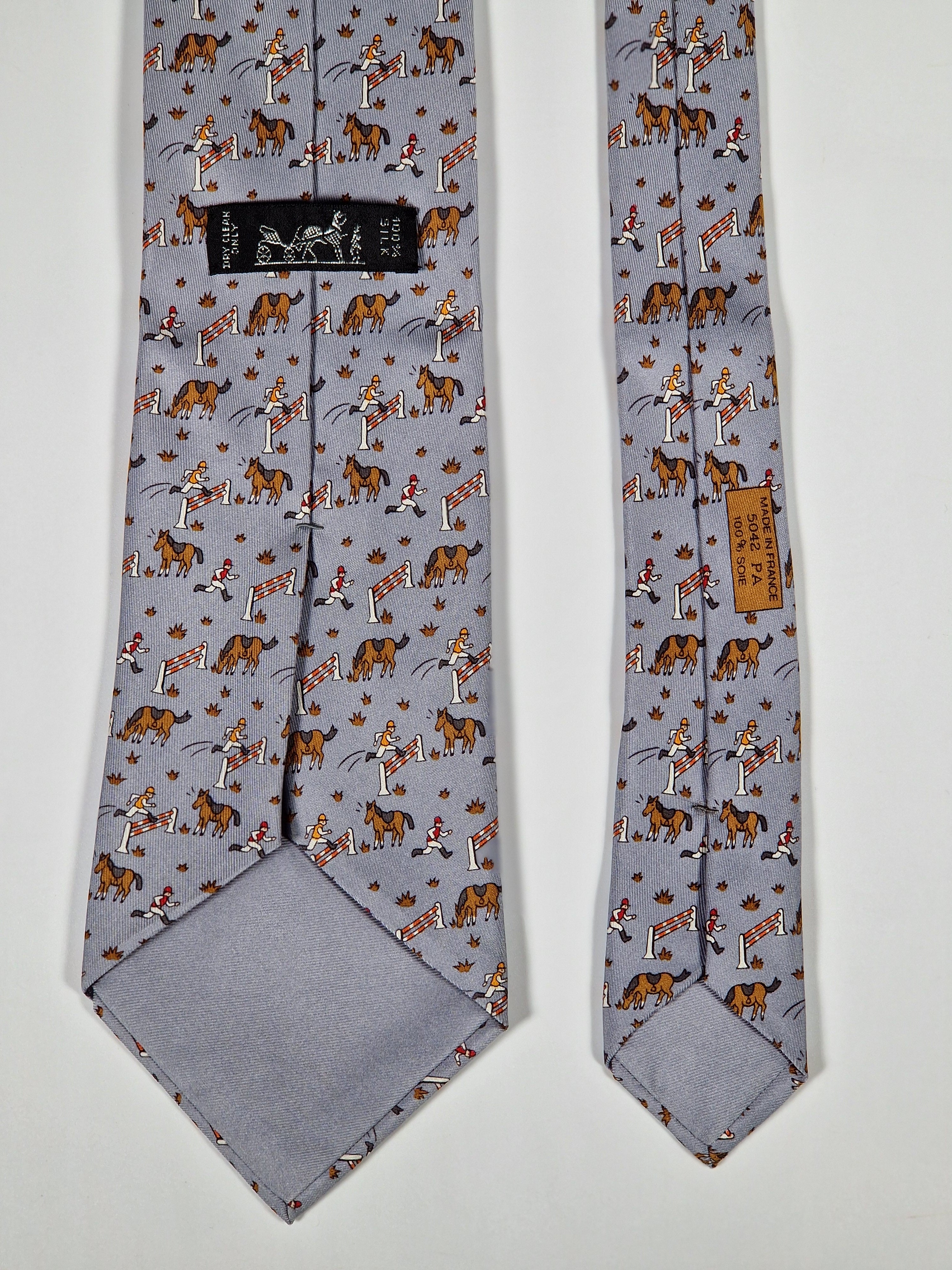 Hermès silk tie grey whimsical equestrian pattern 5042 PA