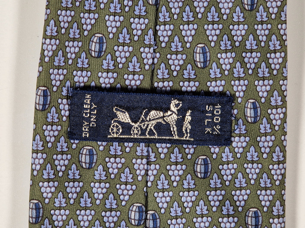 Hermès silk tie green wine and grapes 5073 PA