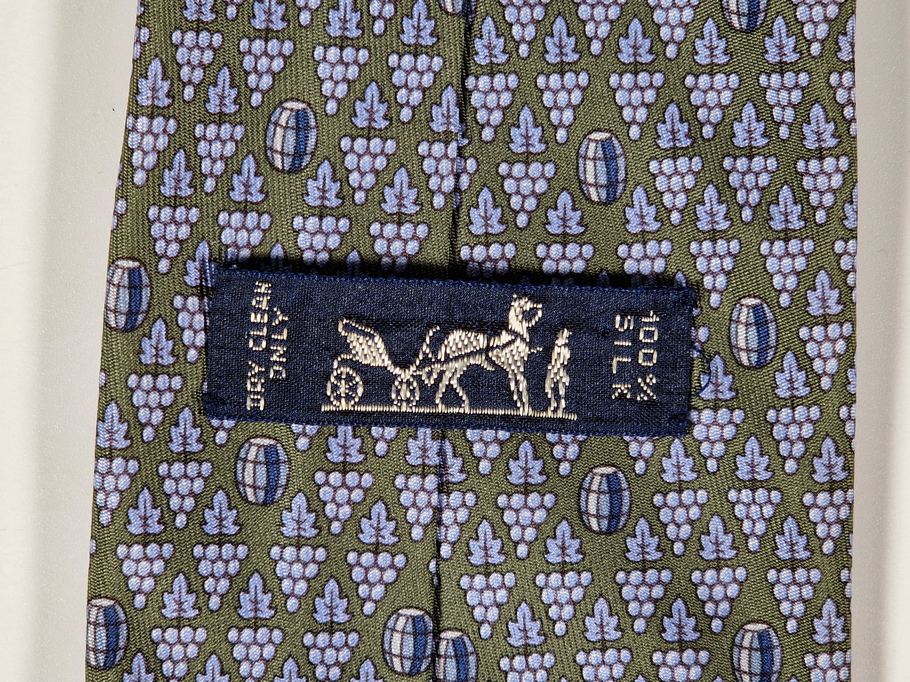Hermès silk tie green wine and grapes 5073 PA