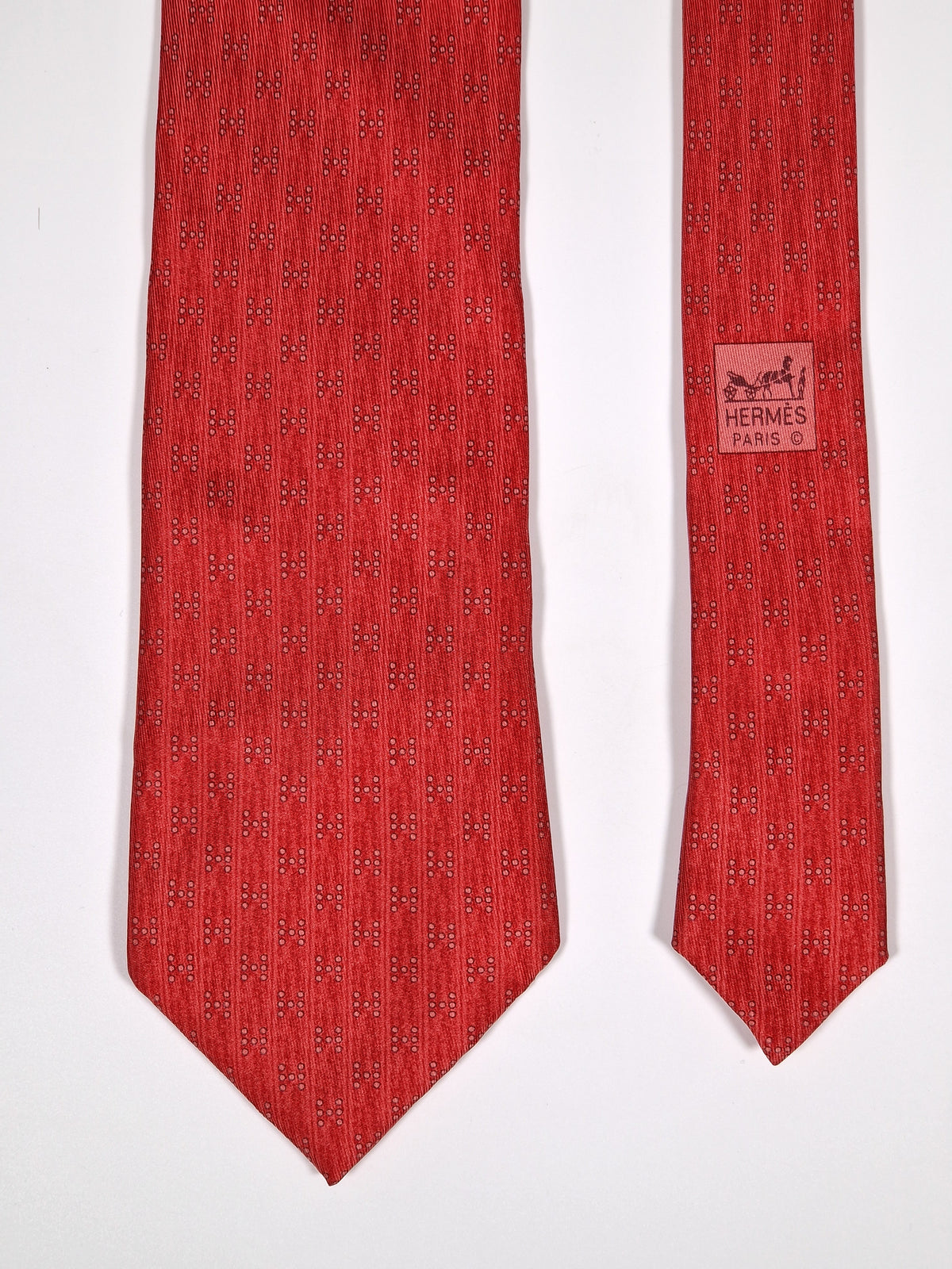005075 Hermès tie red H pattern 5075 PA
